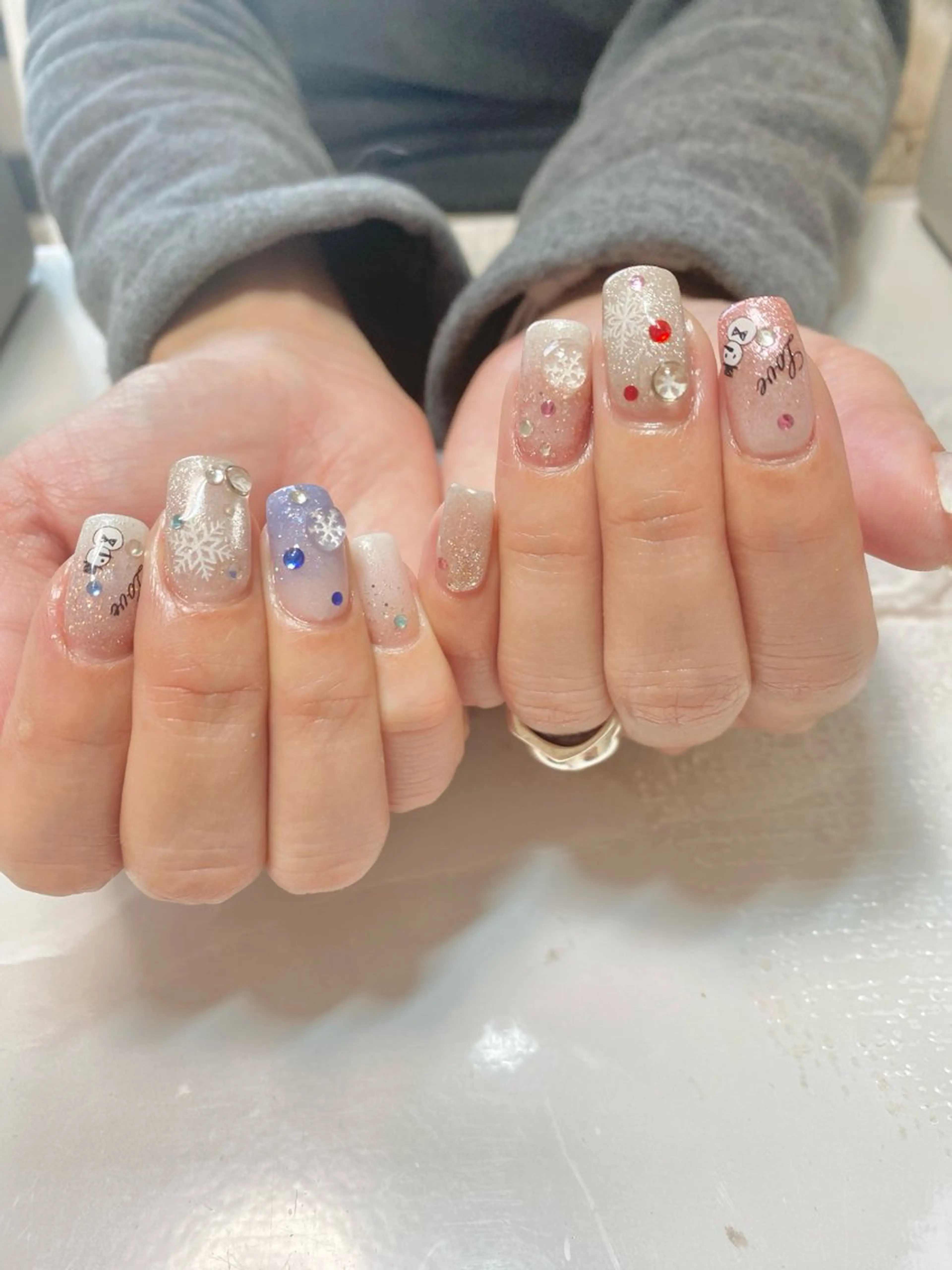 ネイル ハンドネイル N. AIのネイルデザイン