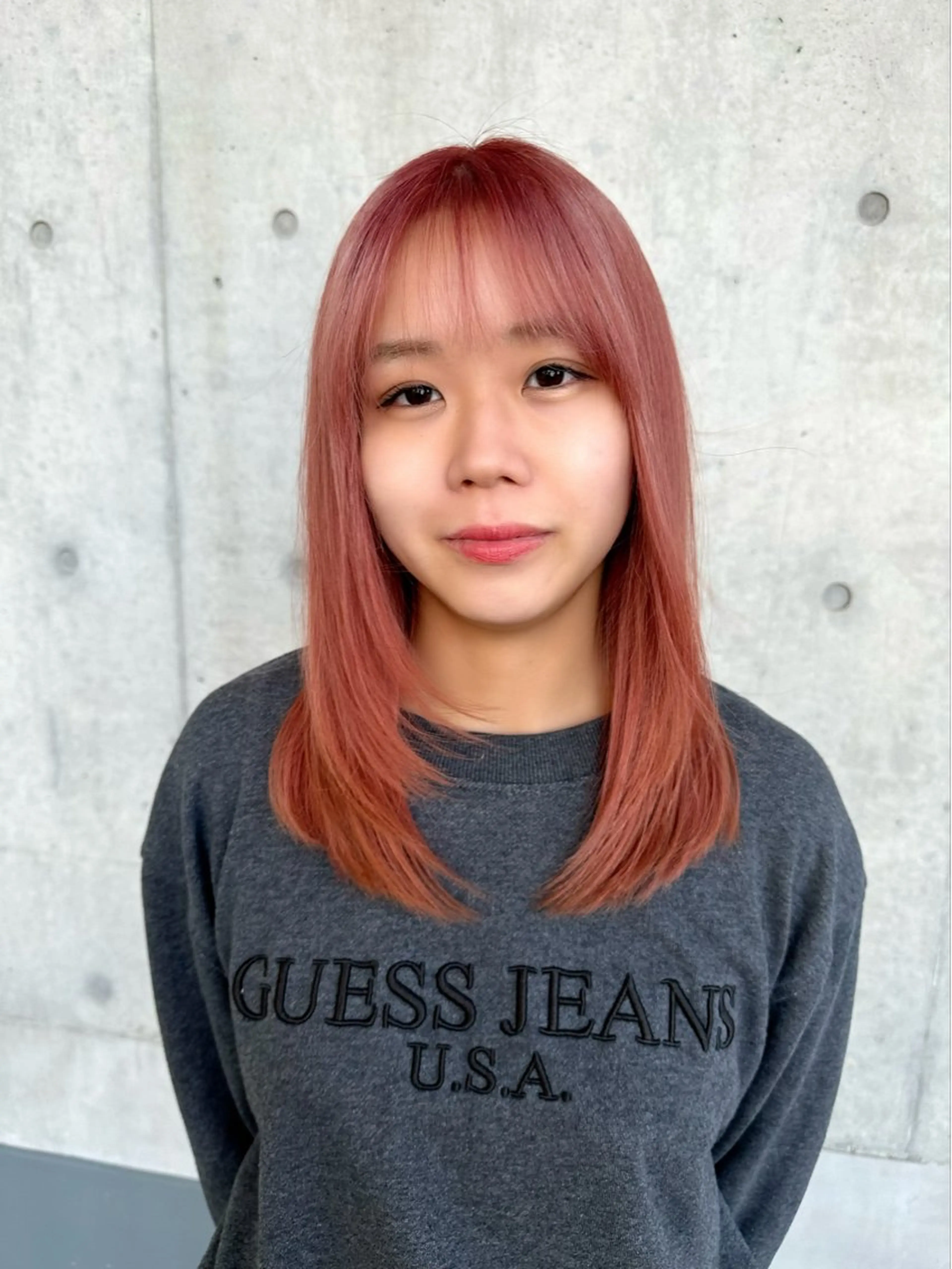 セミロング カラー ブリーチ オレンジ ピンクカラー 顔周りカット レイヤーカット ✨似合わせカラー 阿部賢✨のヘアスタイル