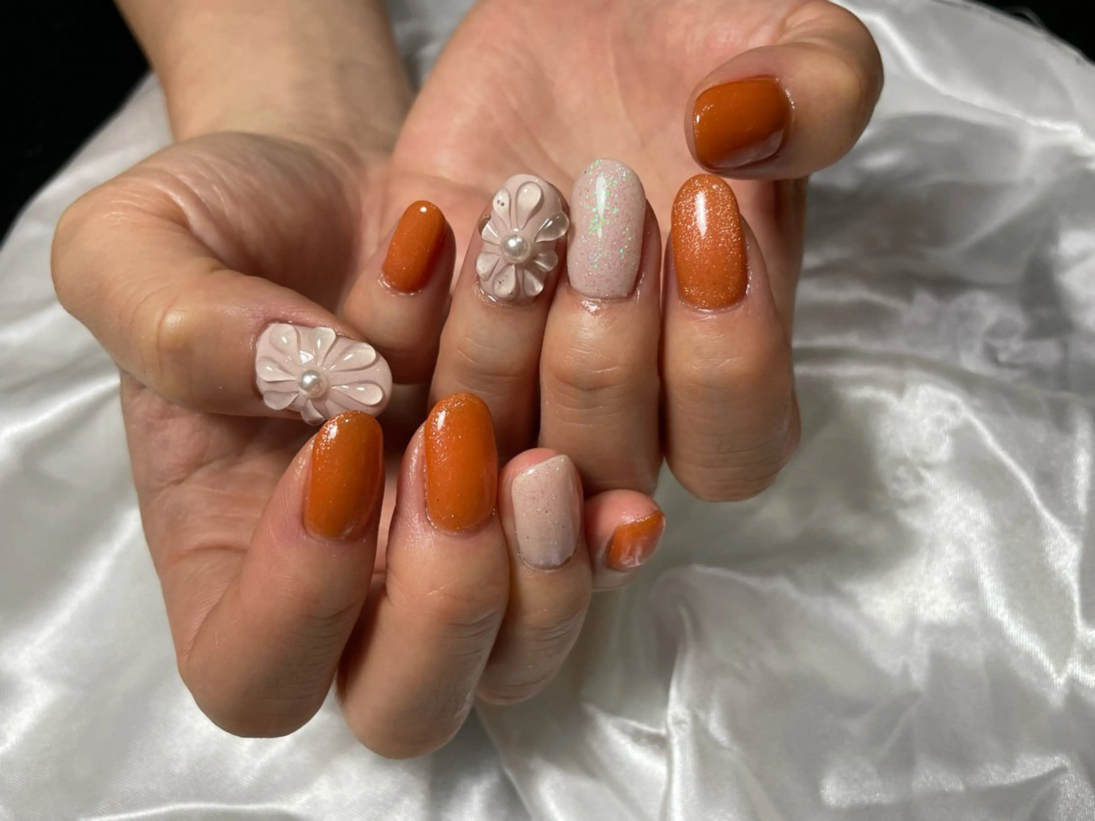 ネイル マグネットネイル オレンジ ぷっくりネイル chipi nailのネイルデザイン