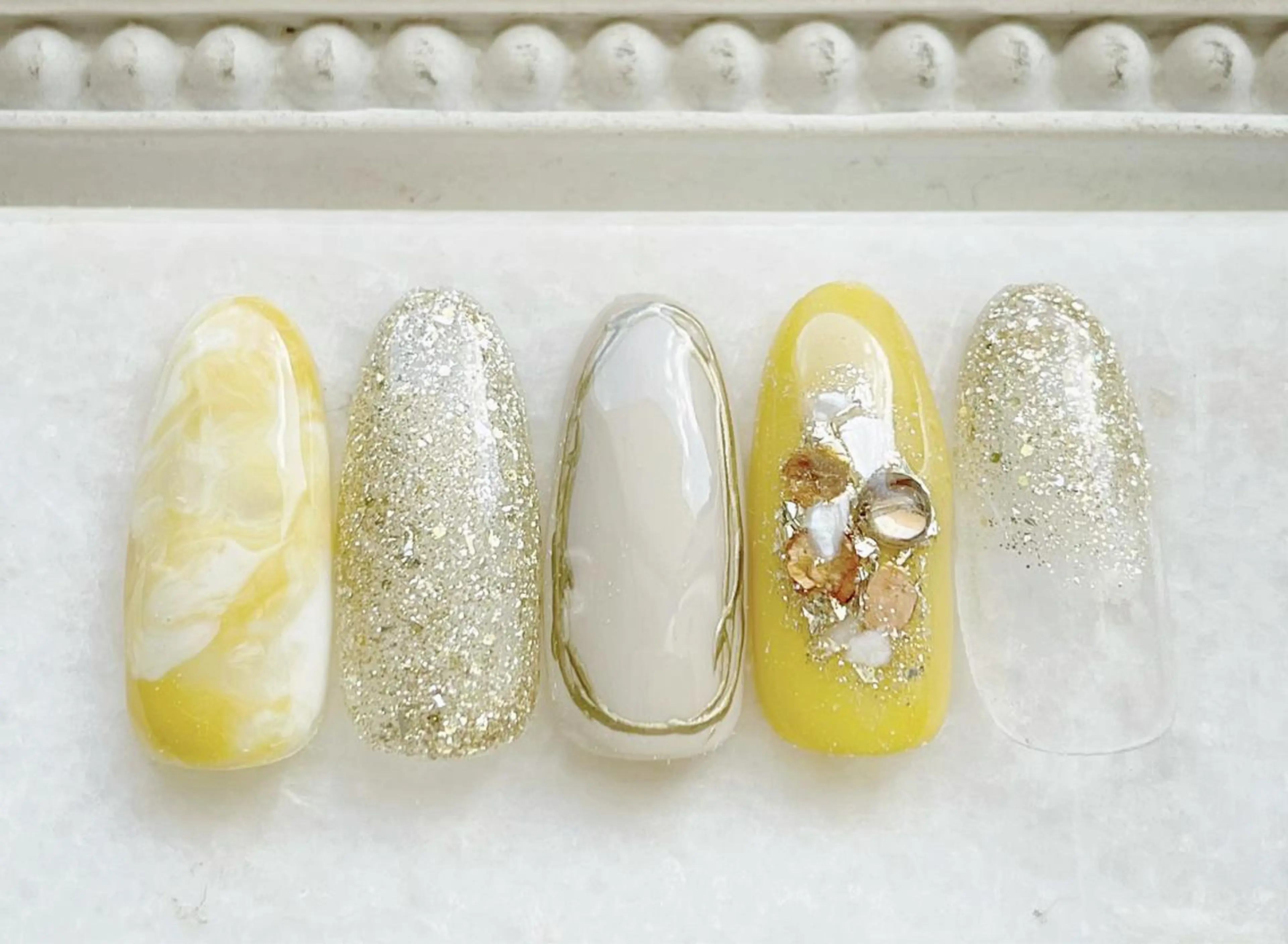 ネイル ジェルネイル ミラーネイル パラジェル ハンドネイル Satomi  のネイルデザイン