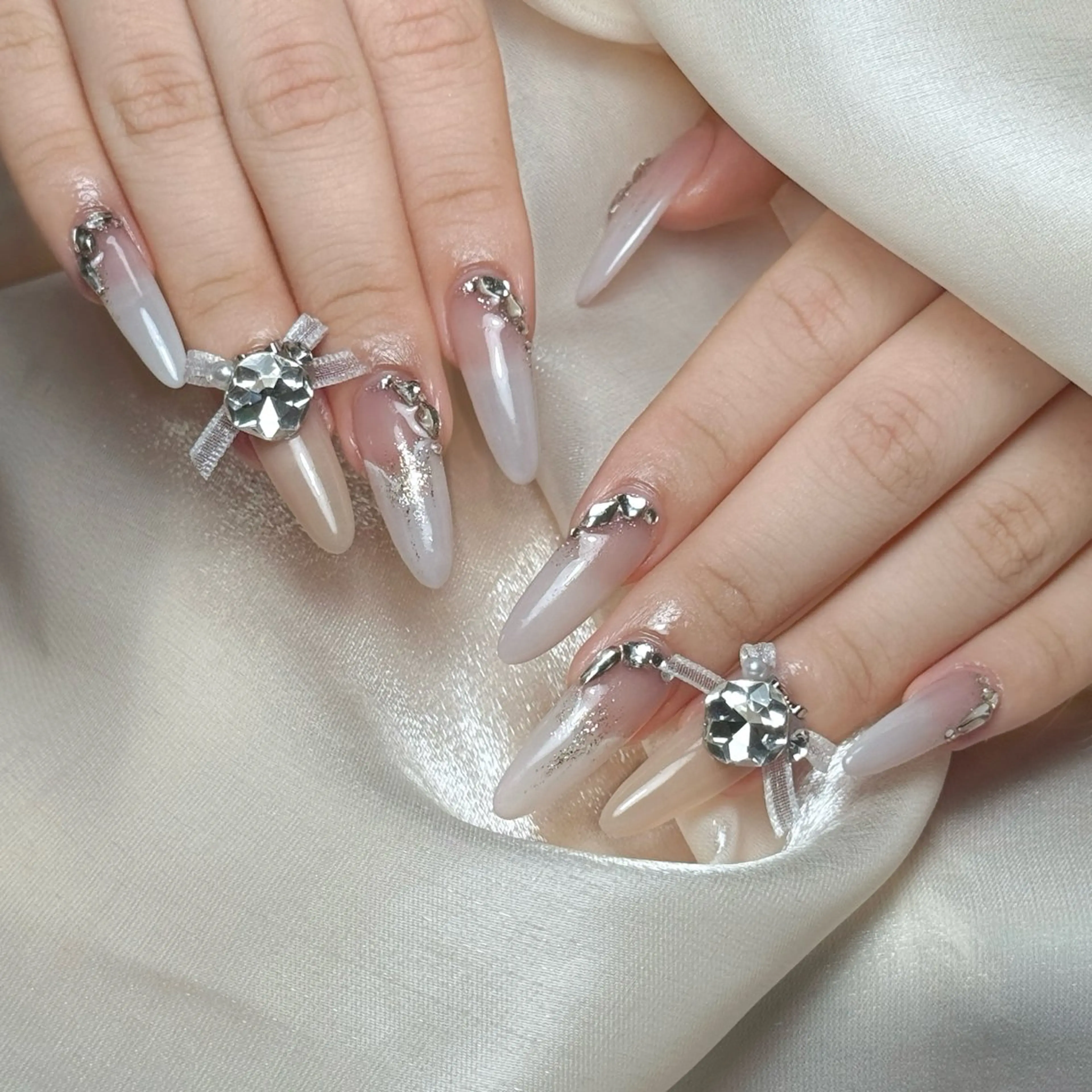 ネイル Maggie Nail🦩のネイルデザイン