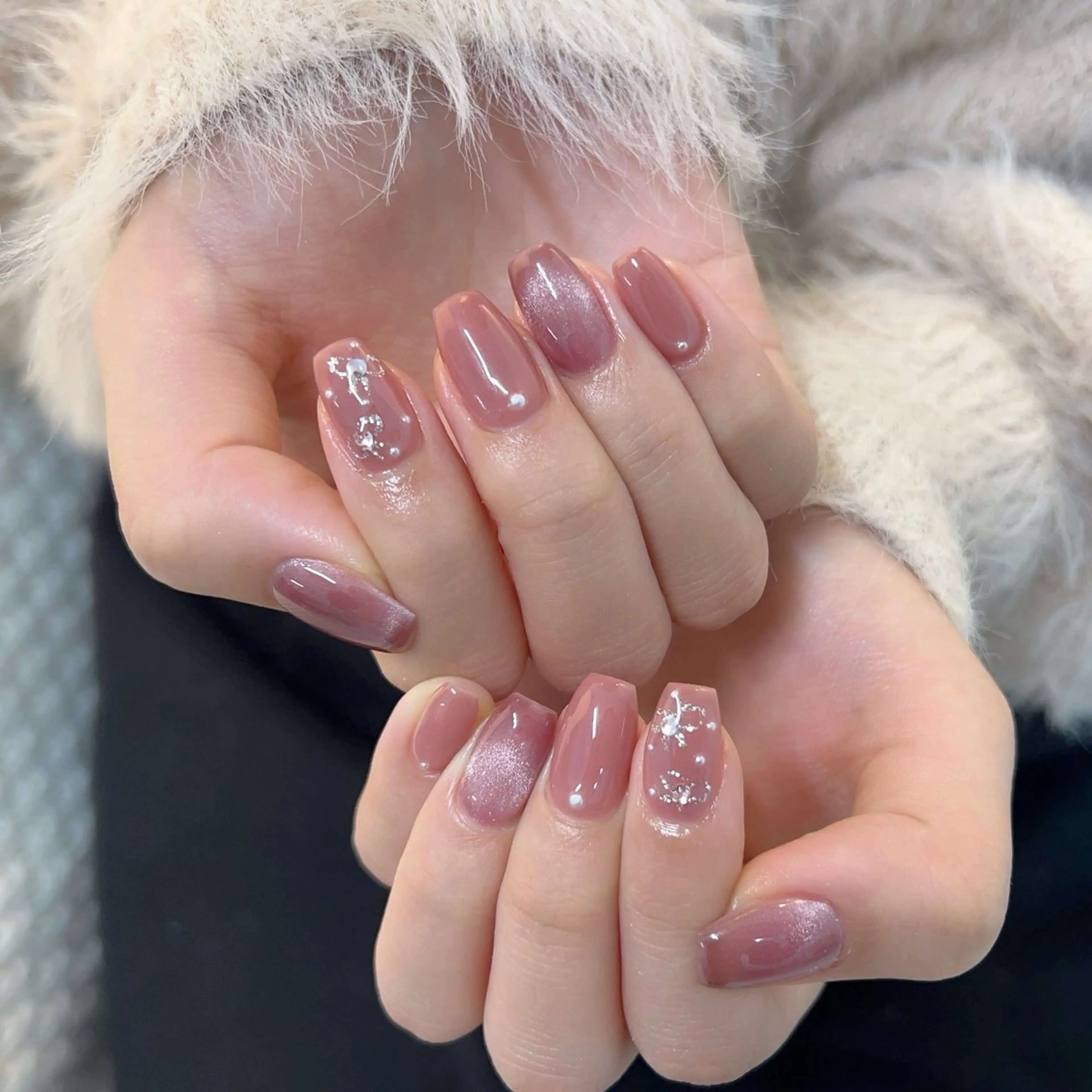 ネイル マグネットネイル ピンク リボン シルバー Nail salon CELEBRAILのネイルデザイン
