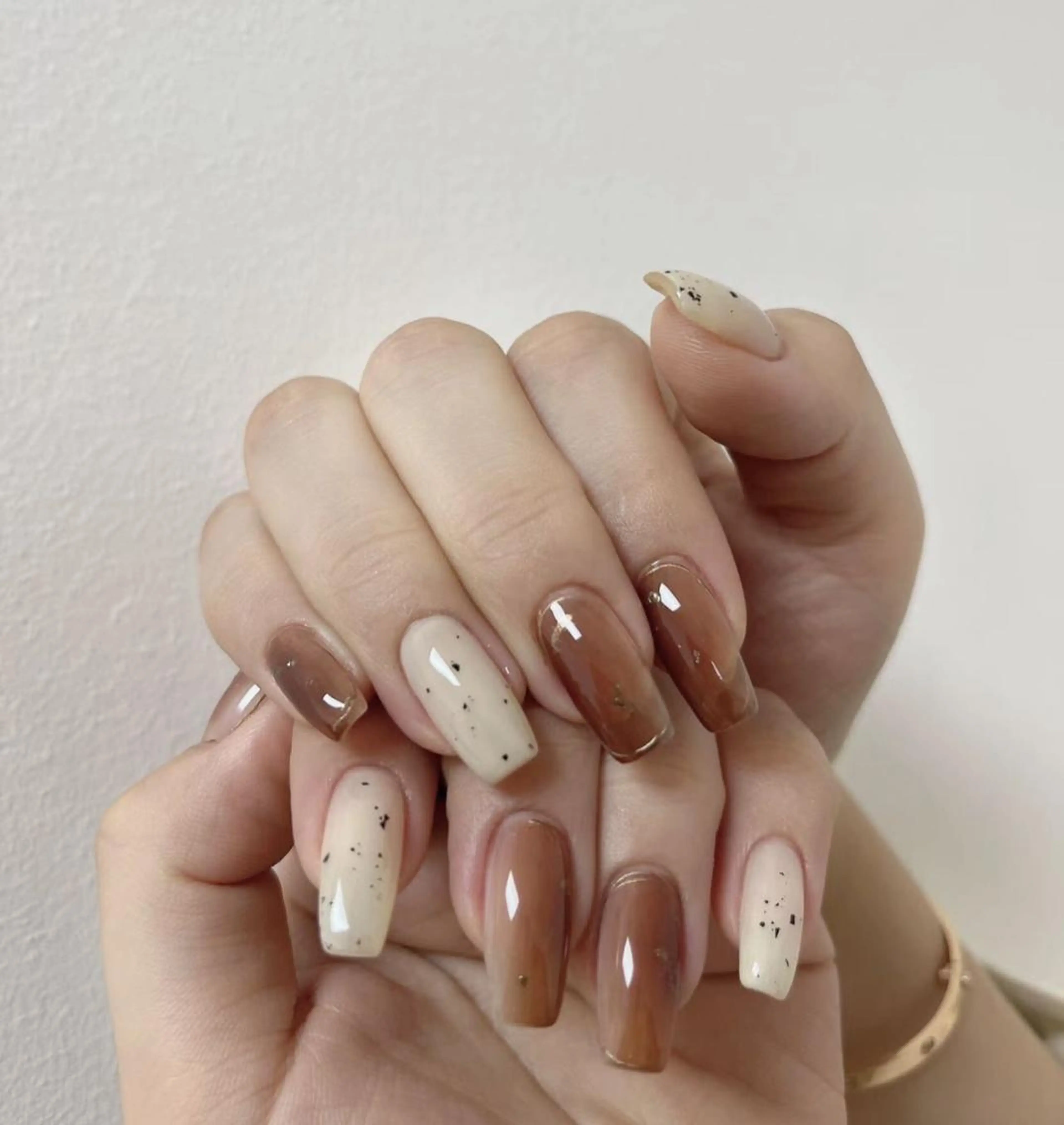 ネイル アートネイル 長さ出し ネイルチップ Queens momoのネイルデザイン