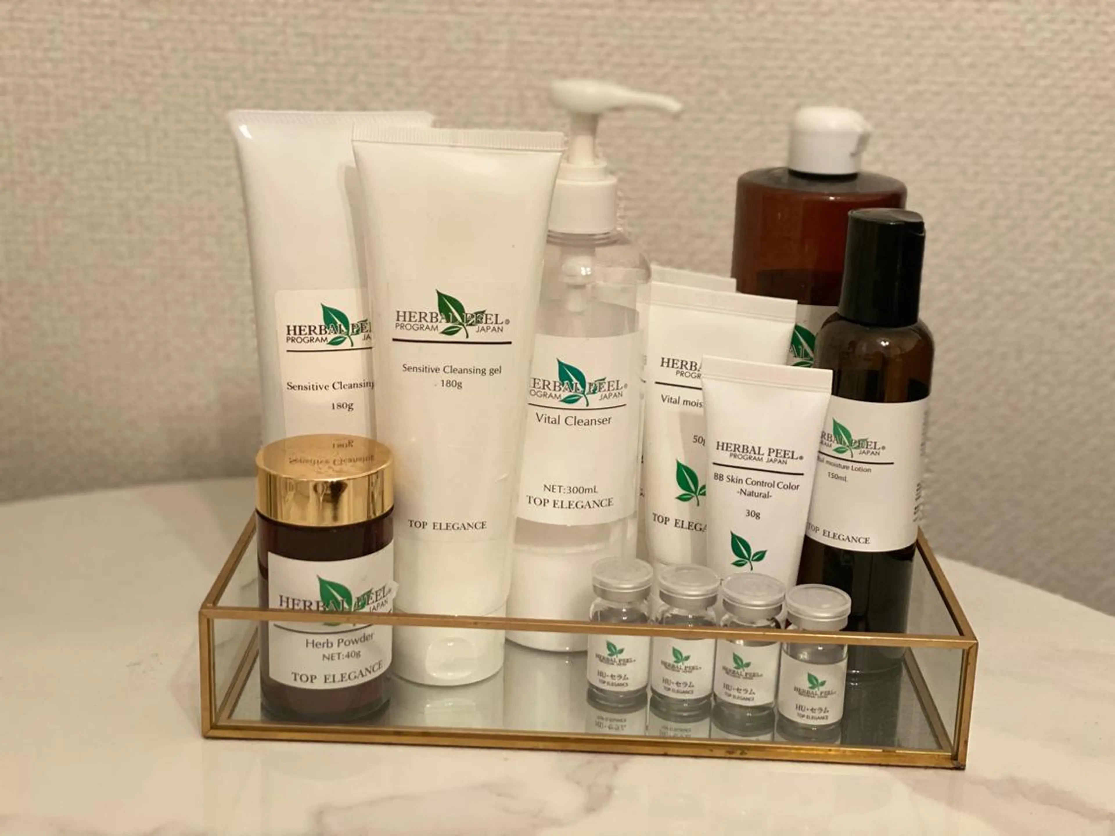 ROOM 01のマツエク・マツパデザイン