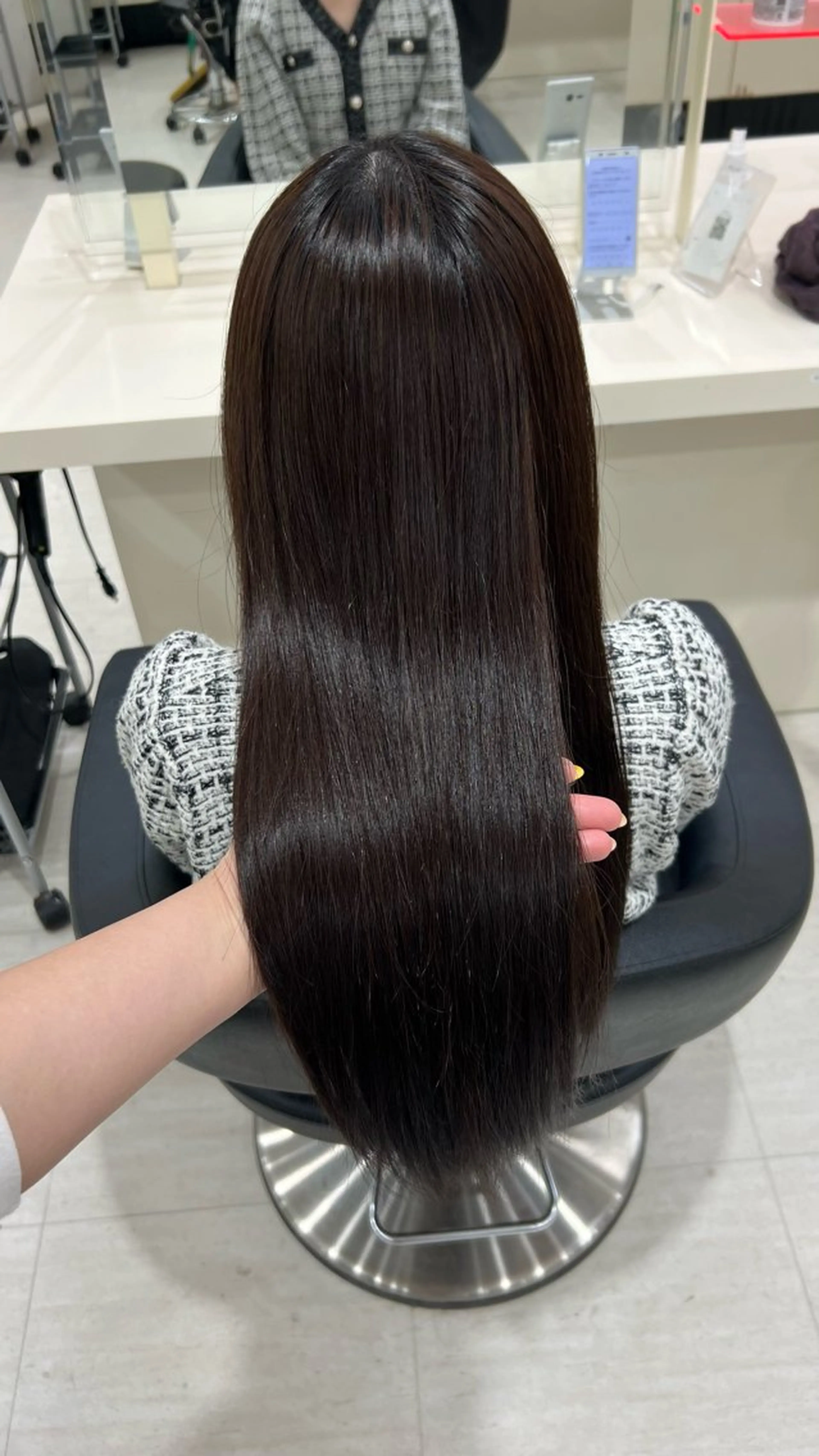 ロング カラー ヘアアレンジ 韓国レイヤー＆ピンク 艶髪🩶maikoのヘアスタイル