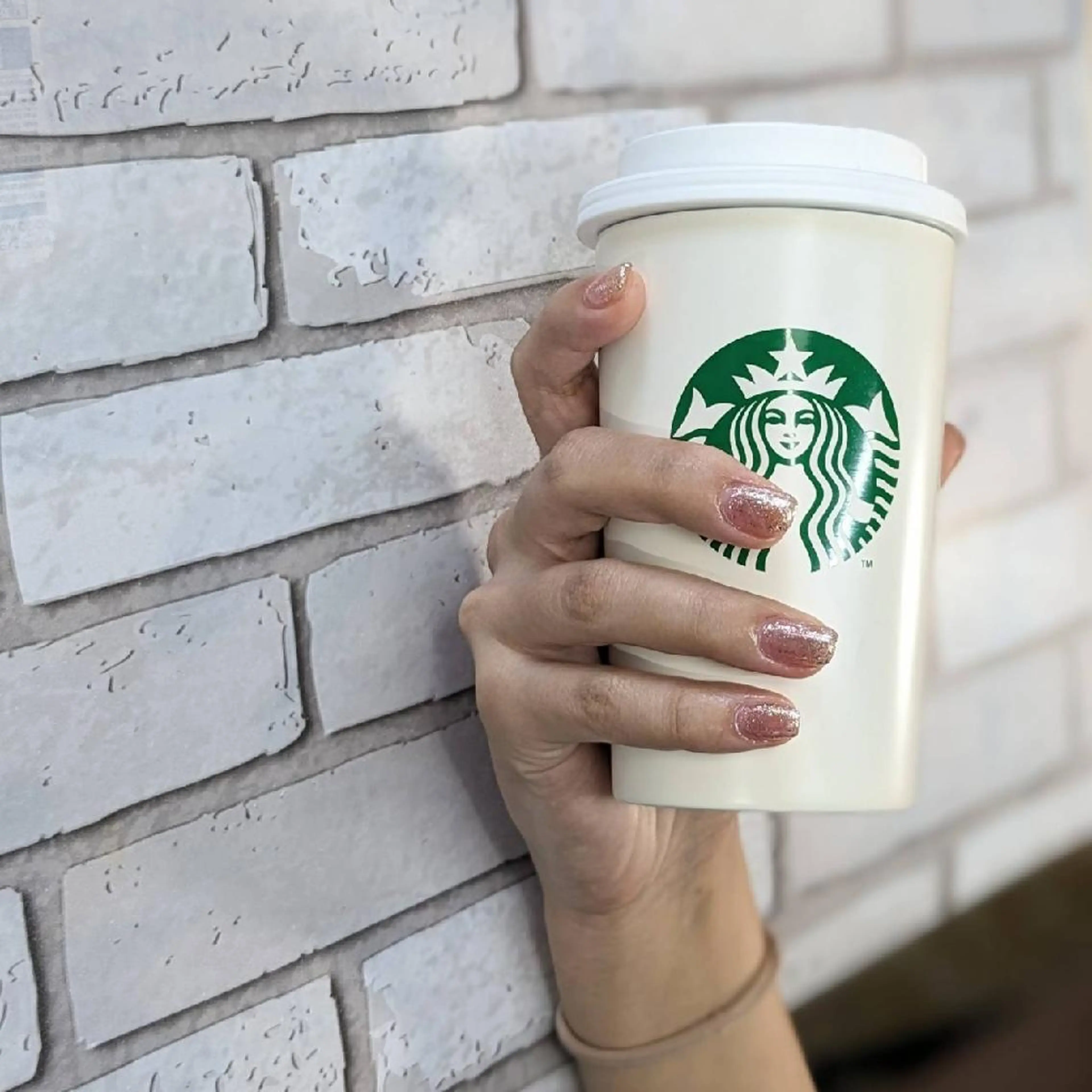 ネイル ラメ(グリッター) ピンク ハンドネイル ネイルサロンベルティ .keikoのネイルデザイン