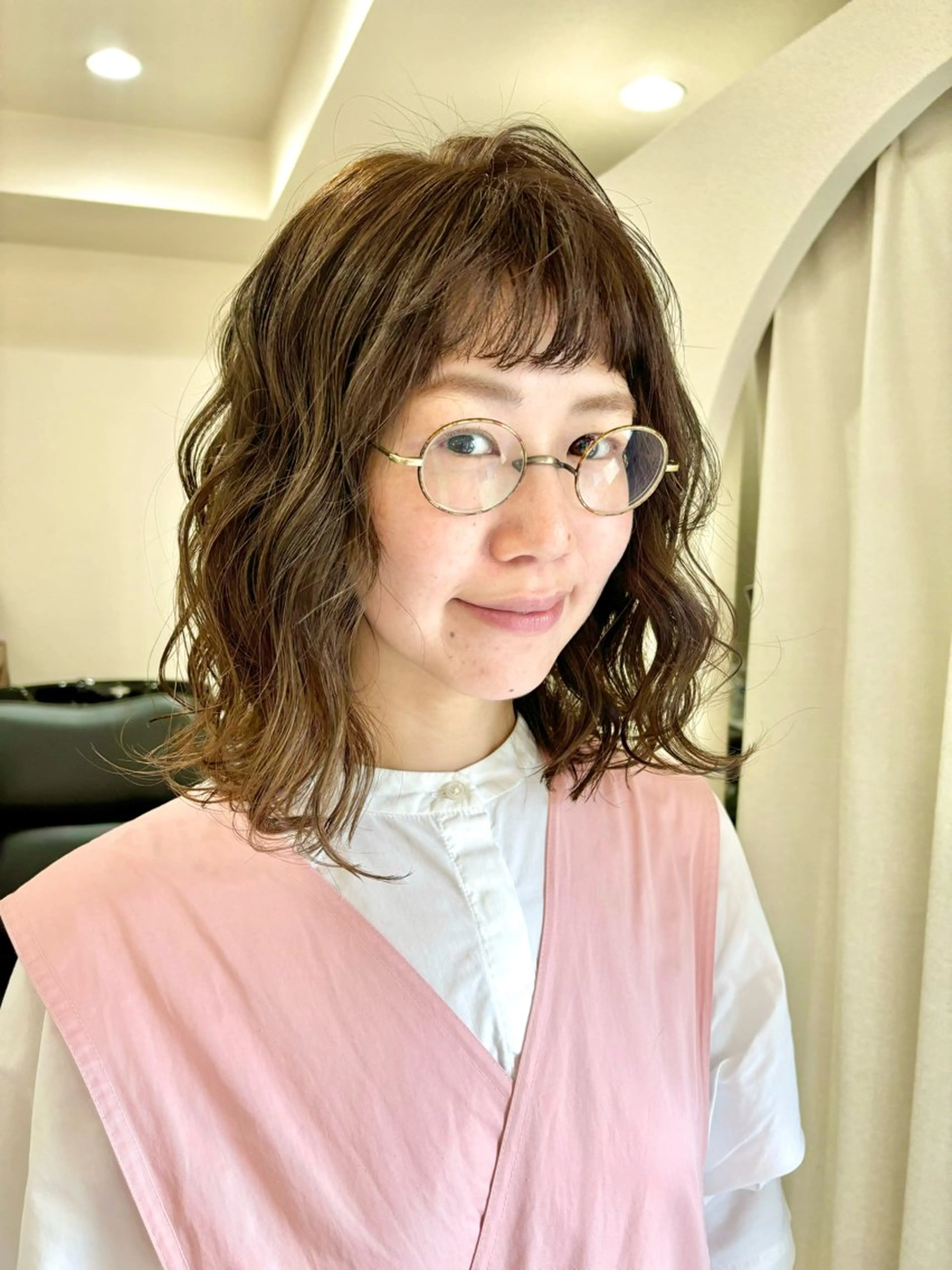 ミディアム カラー ベージュカラー オン眉 大阪ヴィーガンサロン KANAKOのヘアスタイル