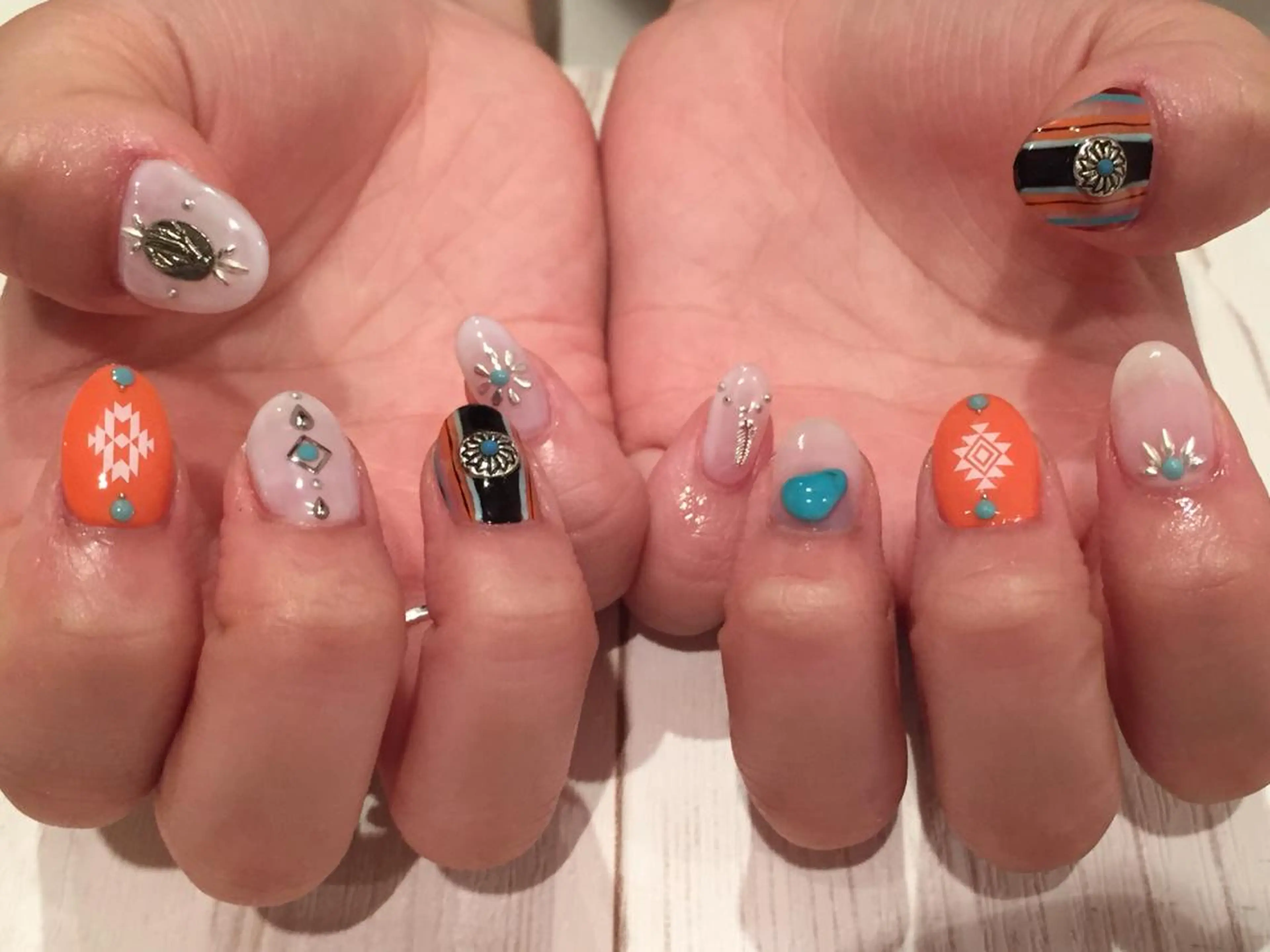 ネイル Rawr / saoriのネイルデザイン