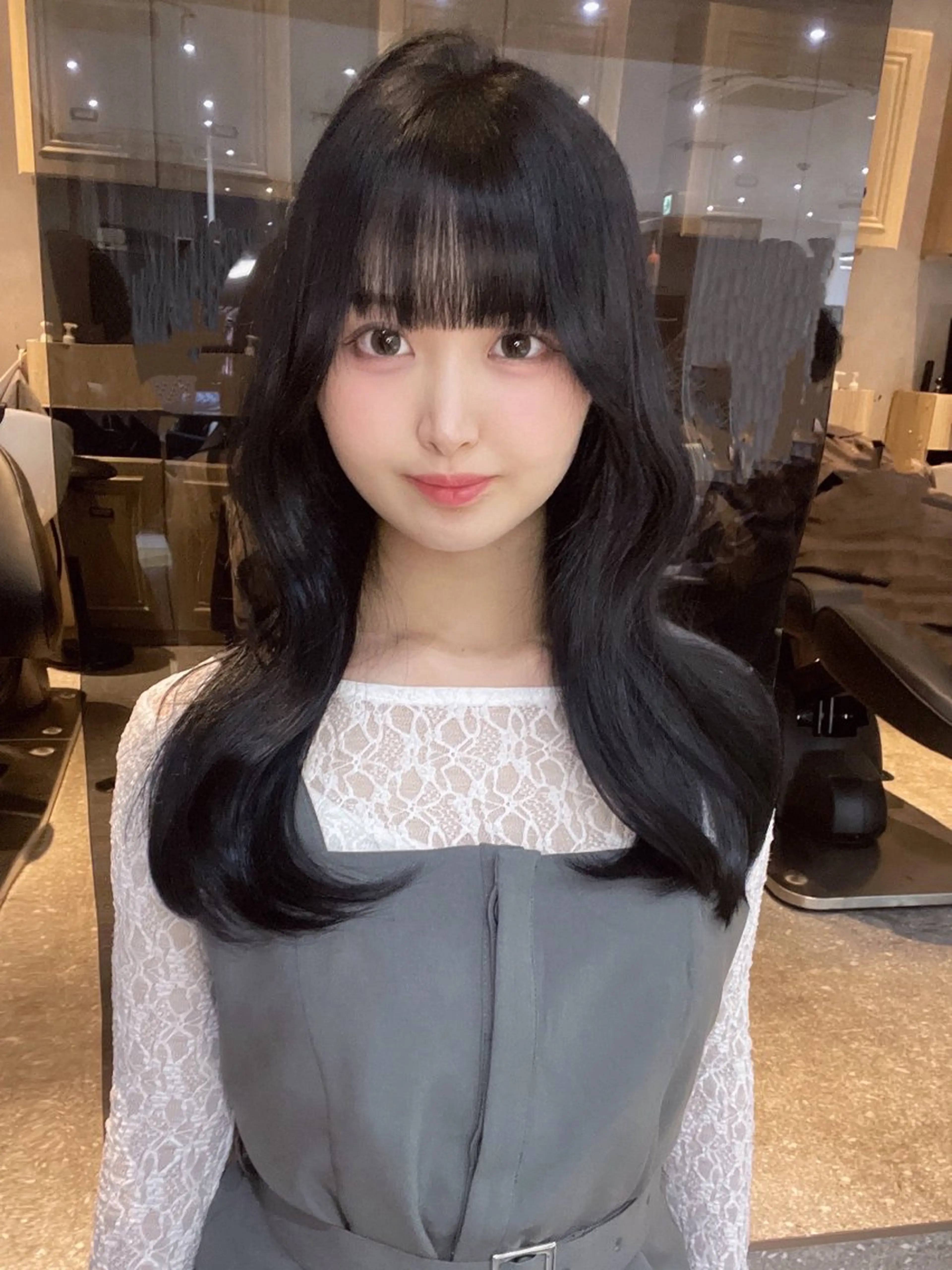 セミロング くびれヘア 韓国風ヘア レイヤーカット カット ヘアカラー トリートメント ヘッドスパ ヘアセット ハッシュカット🖤✨ 顔周り/韓国ヘアのヘアスタイル