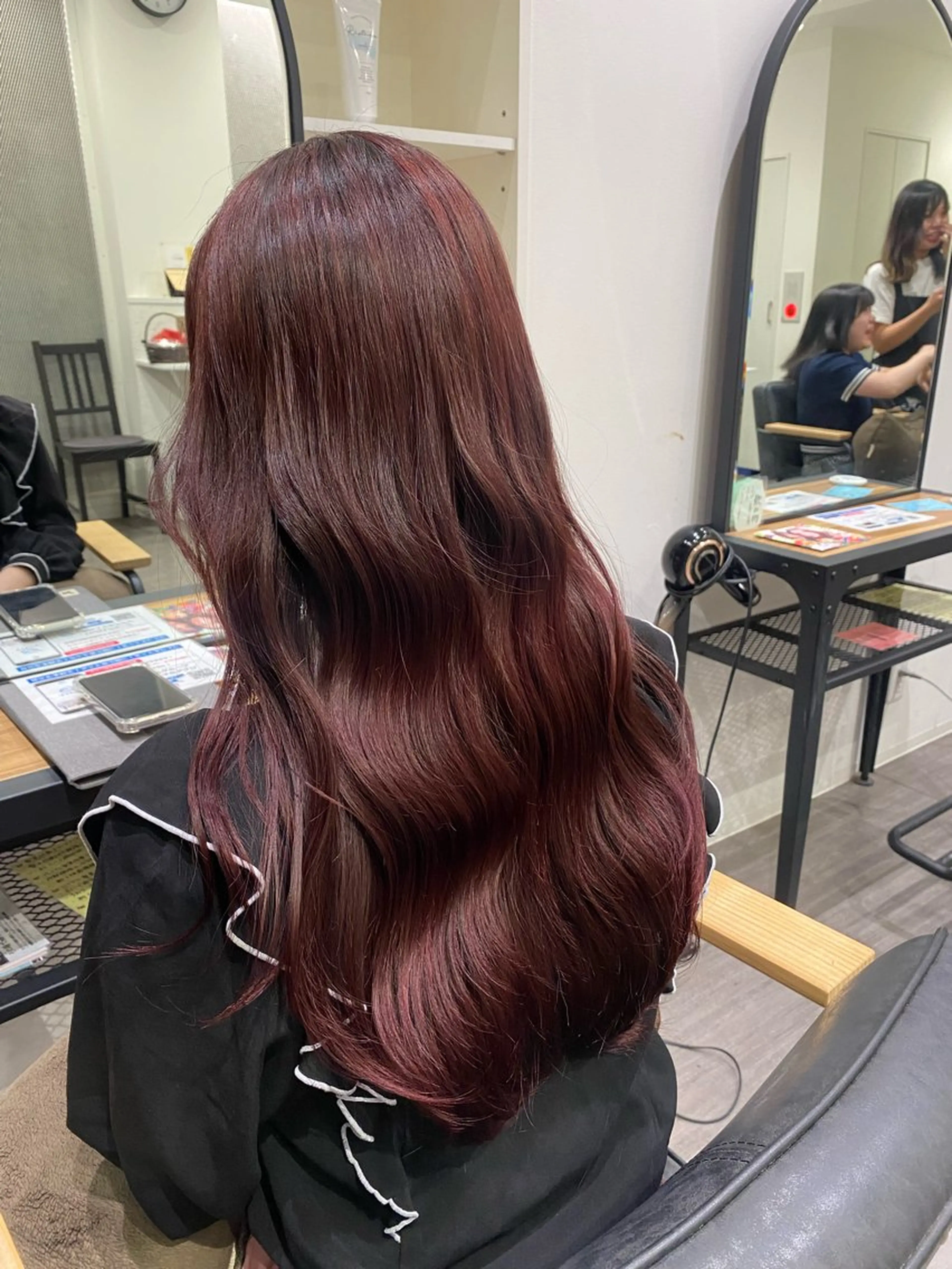 ロング レッドブラウン cocotte🦋 miyuのヘアスタイル