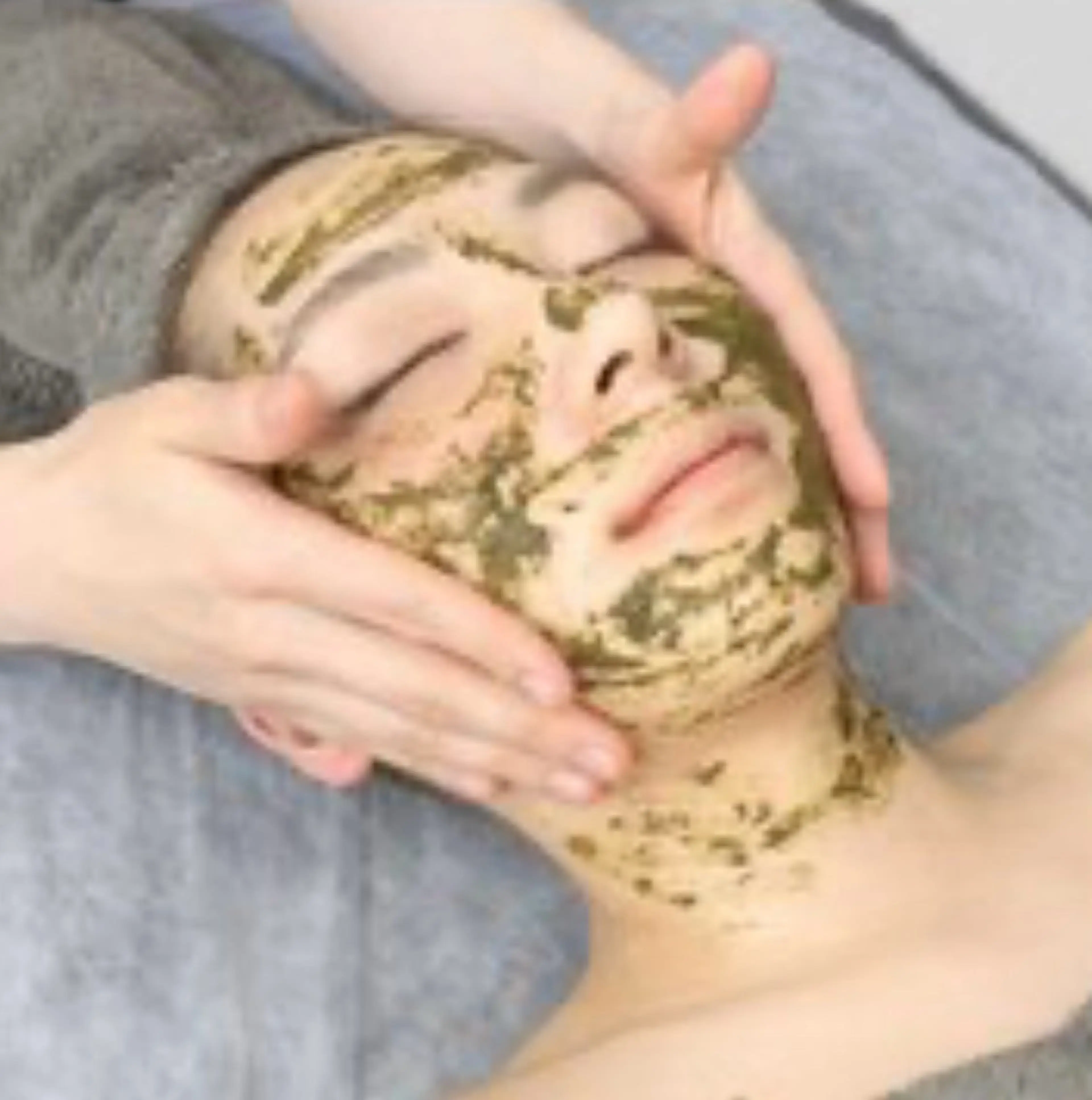 ＼赤み・ざらつき・ニキビ跡へ／代謝サポート白玉ハーブピーリング＋タラソトリートメントパックの写真