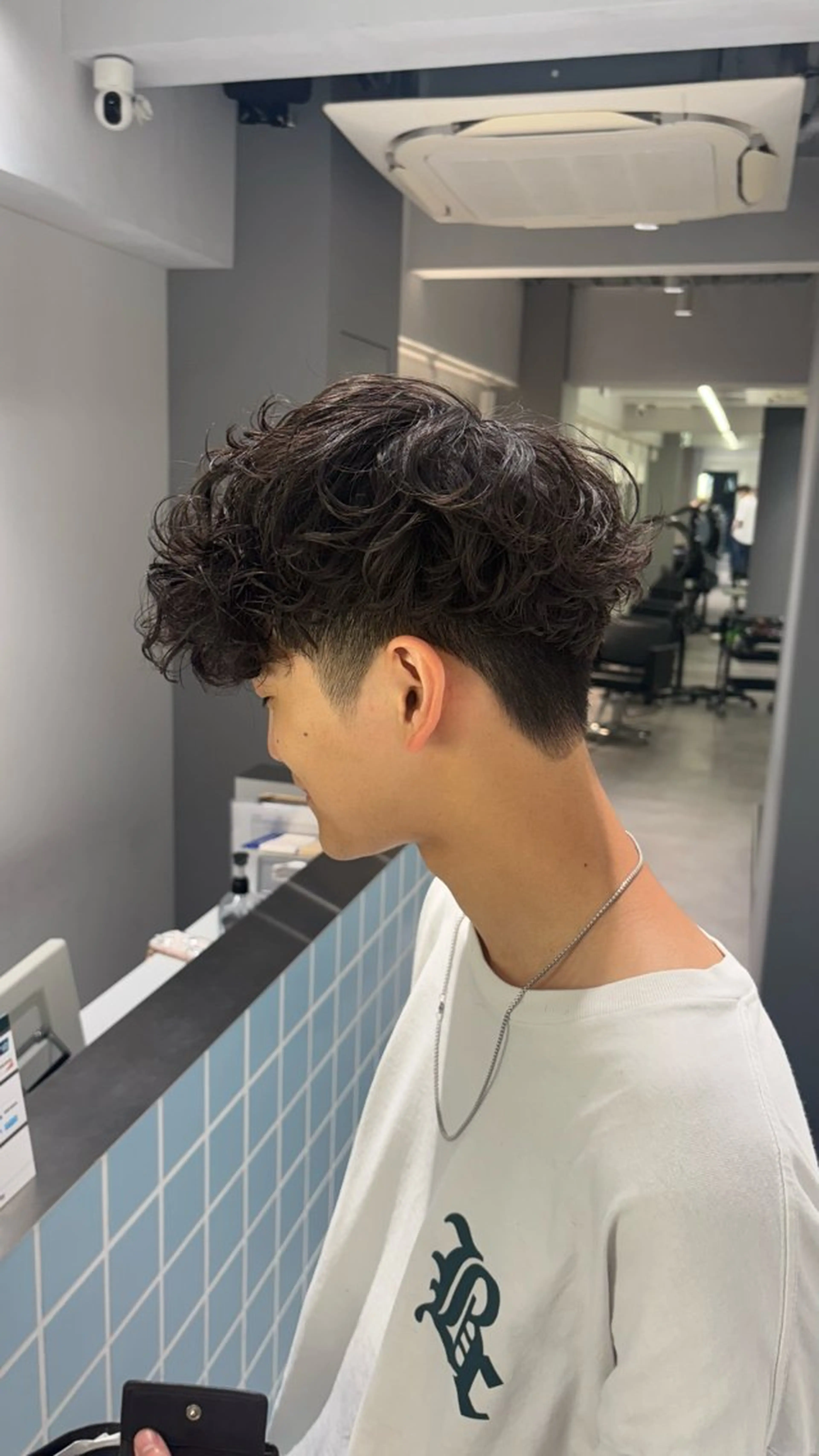 ミディアム パーマ メンズ スペインカール カット パーマ 高橋 周のヘアスタイル