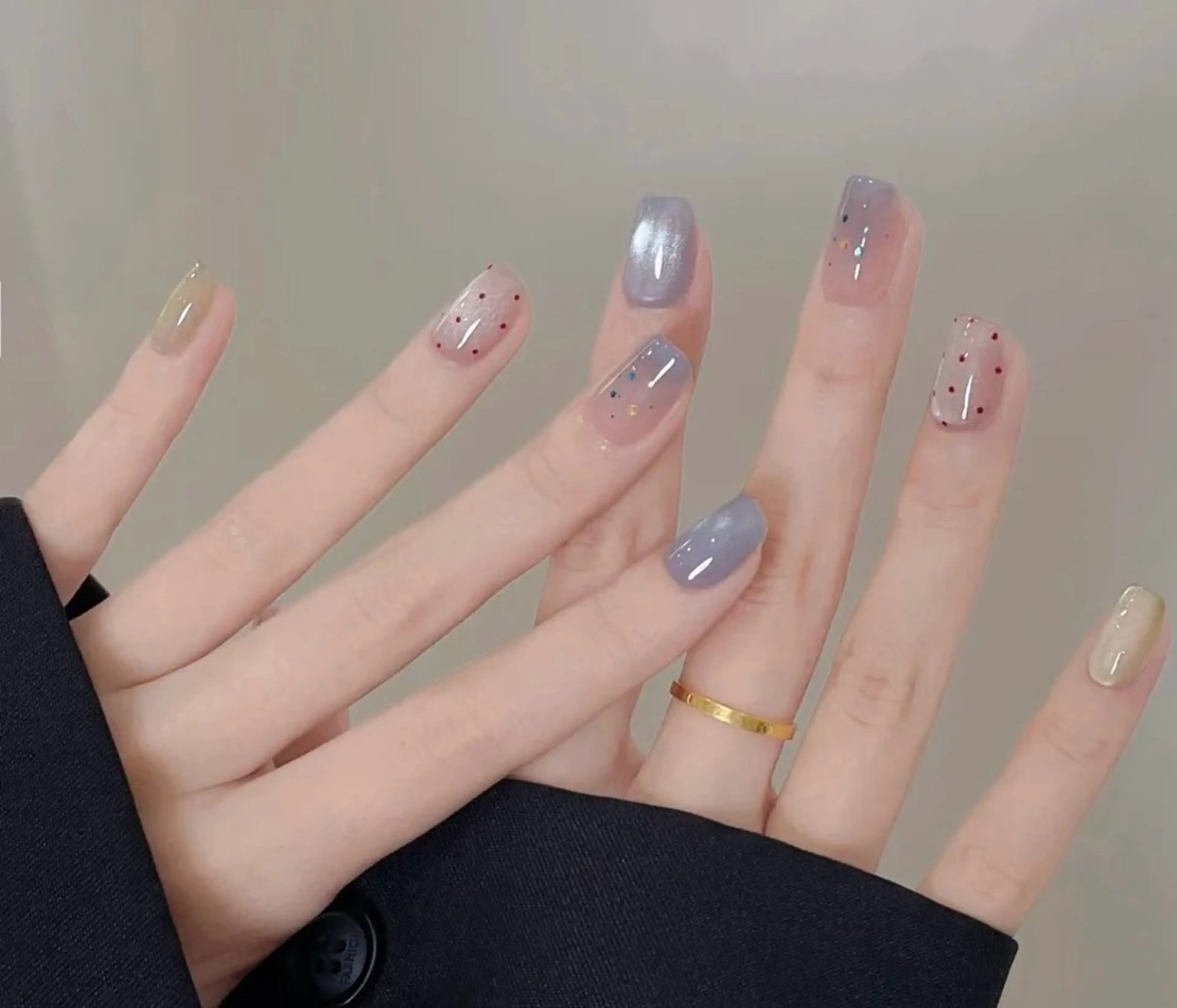 ネイル 高木 維麗絲のネイルデザイン