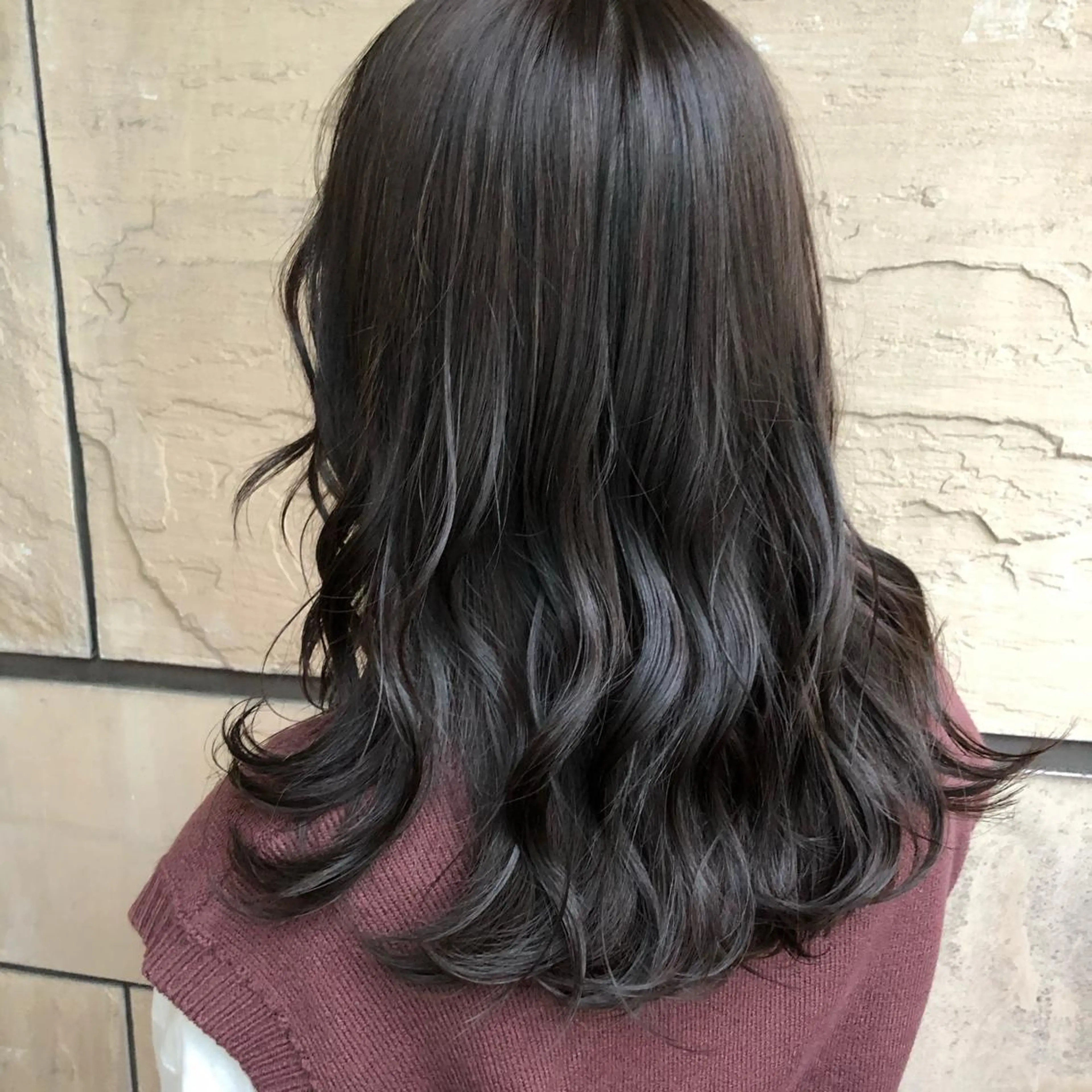 セミロング アッシュ 🦄艶カラー×韓国 NANA💎🐬のヘアスタイル