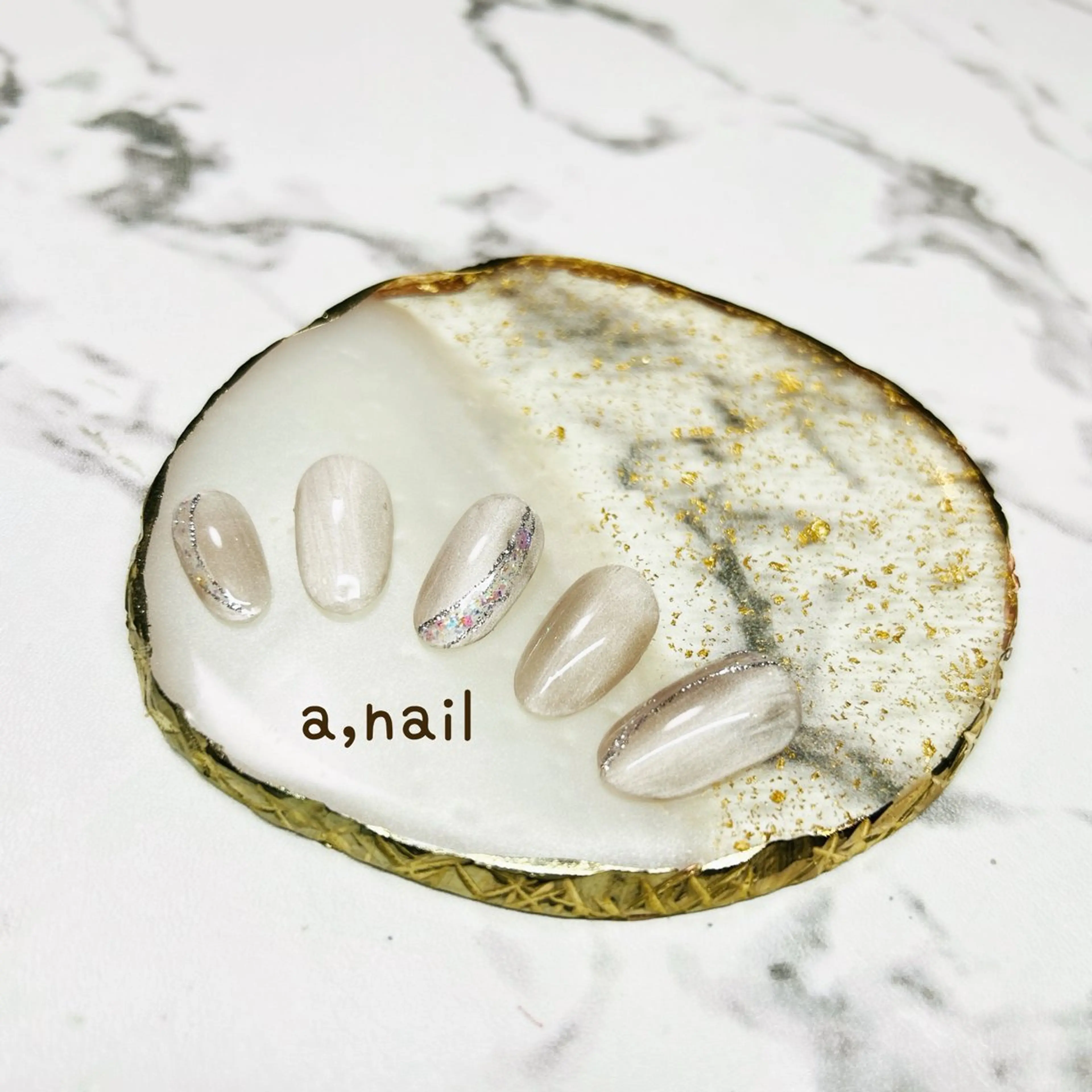 ネイル オーロラネイル キラキラネイル マグネットネイル オフィスネイル シンプルネイル ハンドネイル ネイルサロン エーネイルのネイルデザイン