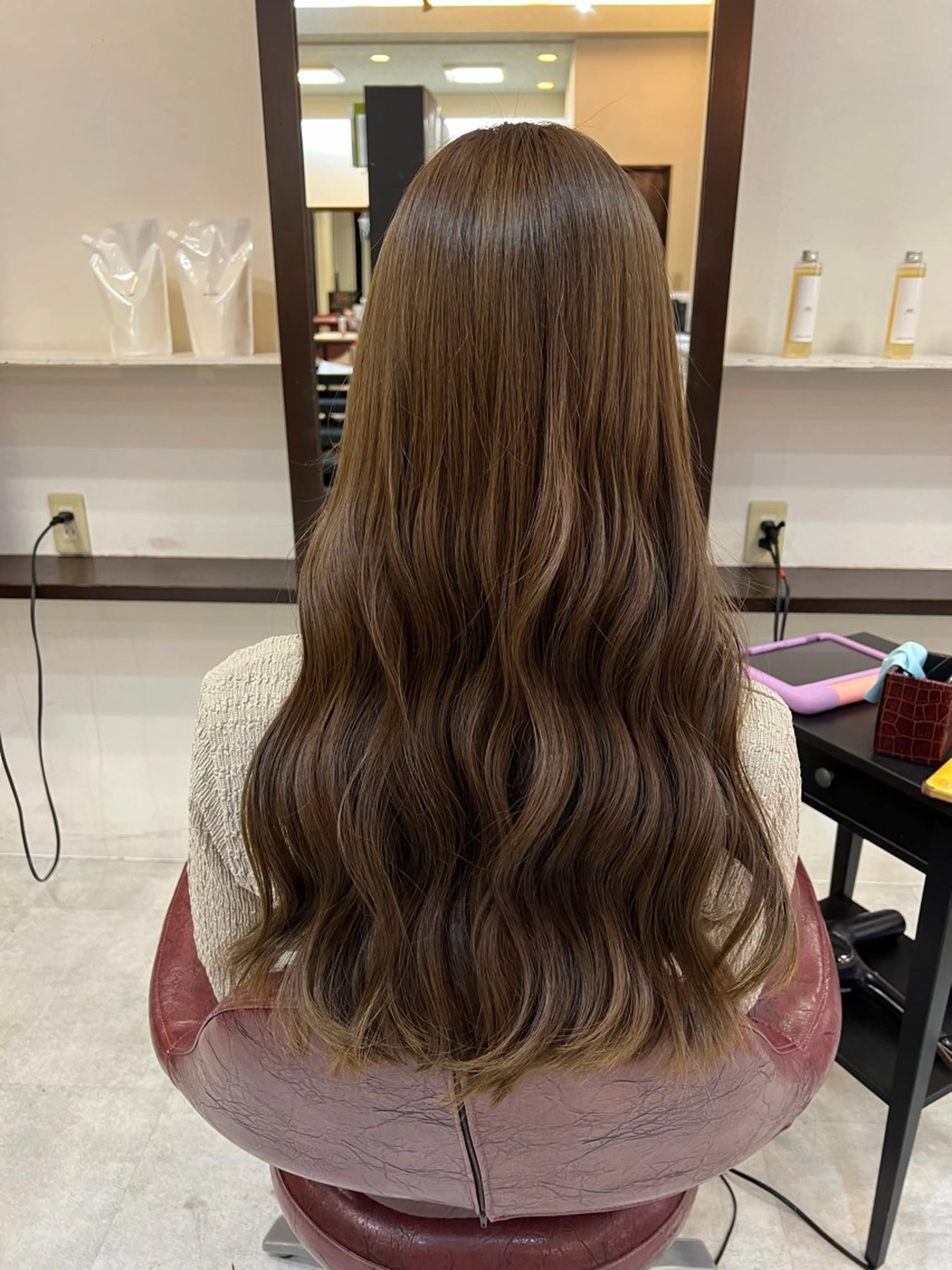 ロング カラー ベージュカラー オリーブベージュ 吉岡 なみのヘアスタイル