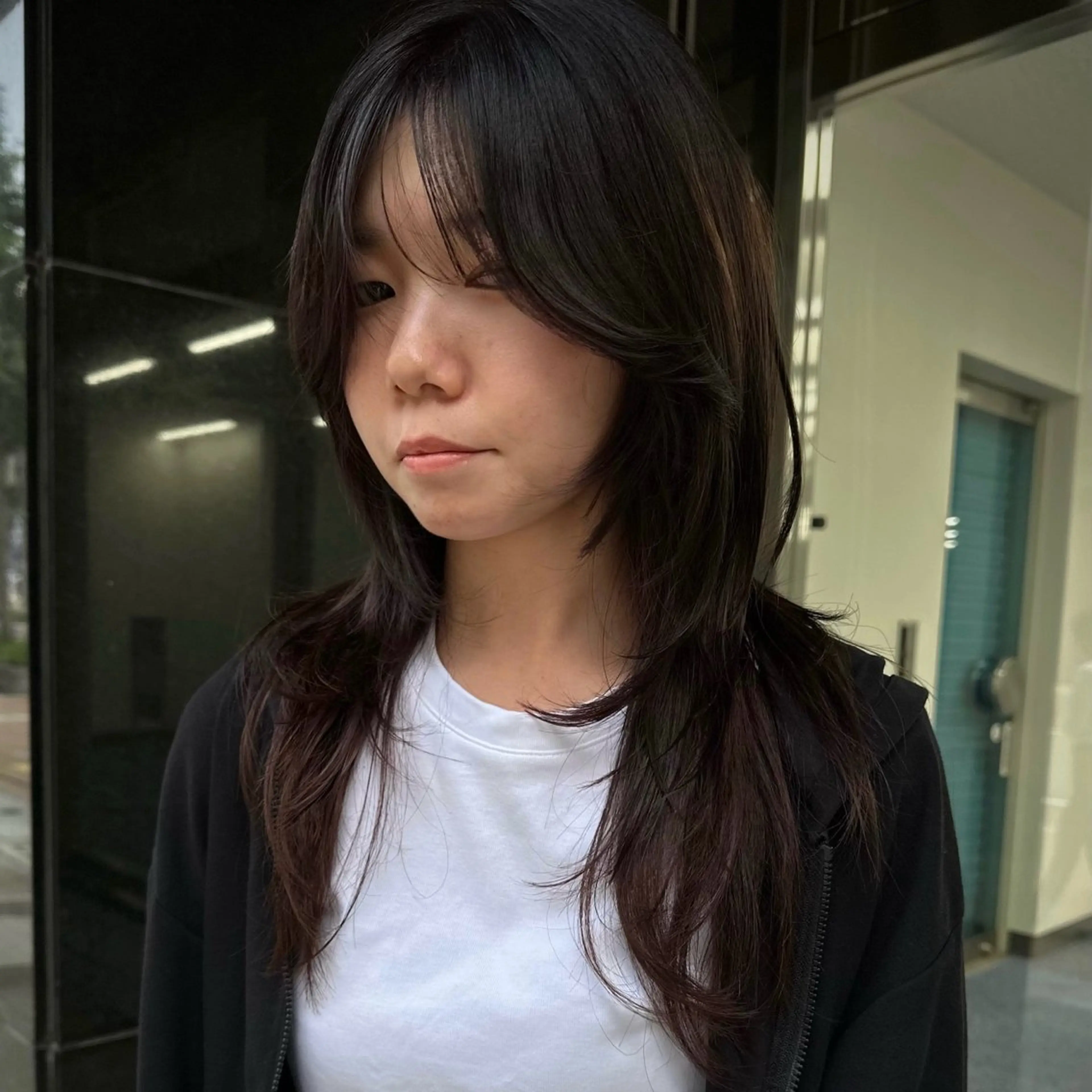 ロング カラー ハッシュカット ロング カット ヘアカラー 顔周りデザイン/ ハイトーン/多田悠馬のヘアスタイル