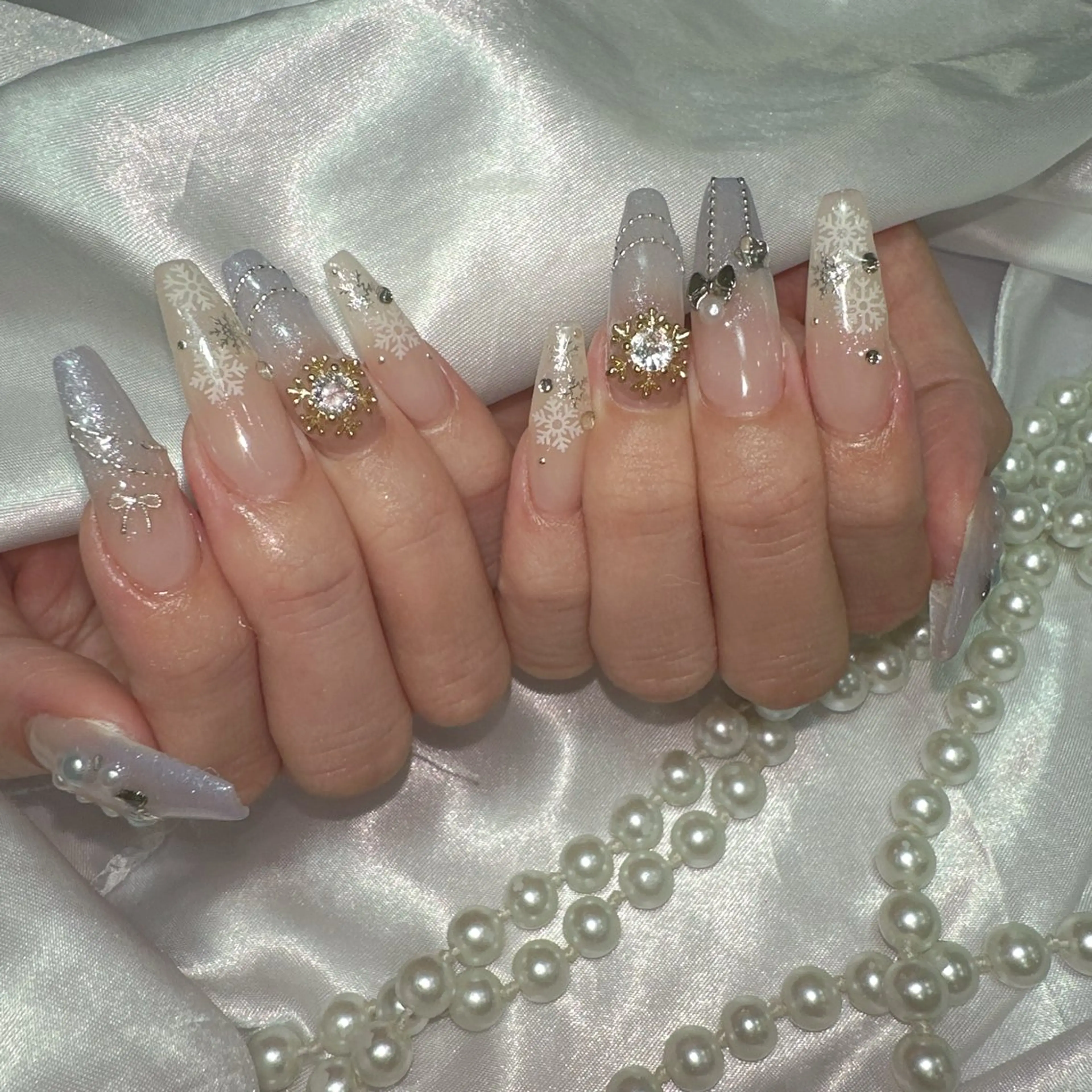 ネイル アートネイル フラッシュネイル フレンチネイル ジェルネイル ガラスフレンチ ハンドネイル You&Me Miyuのネイルデザイン