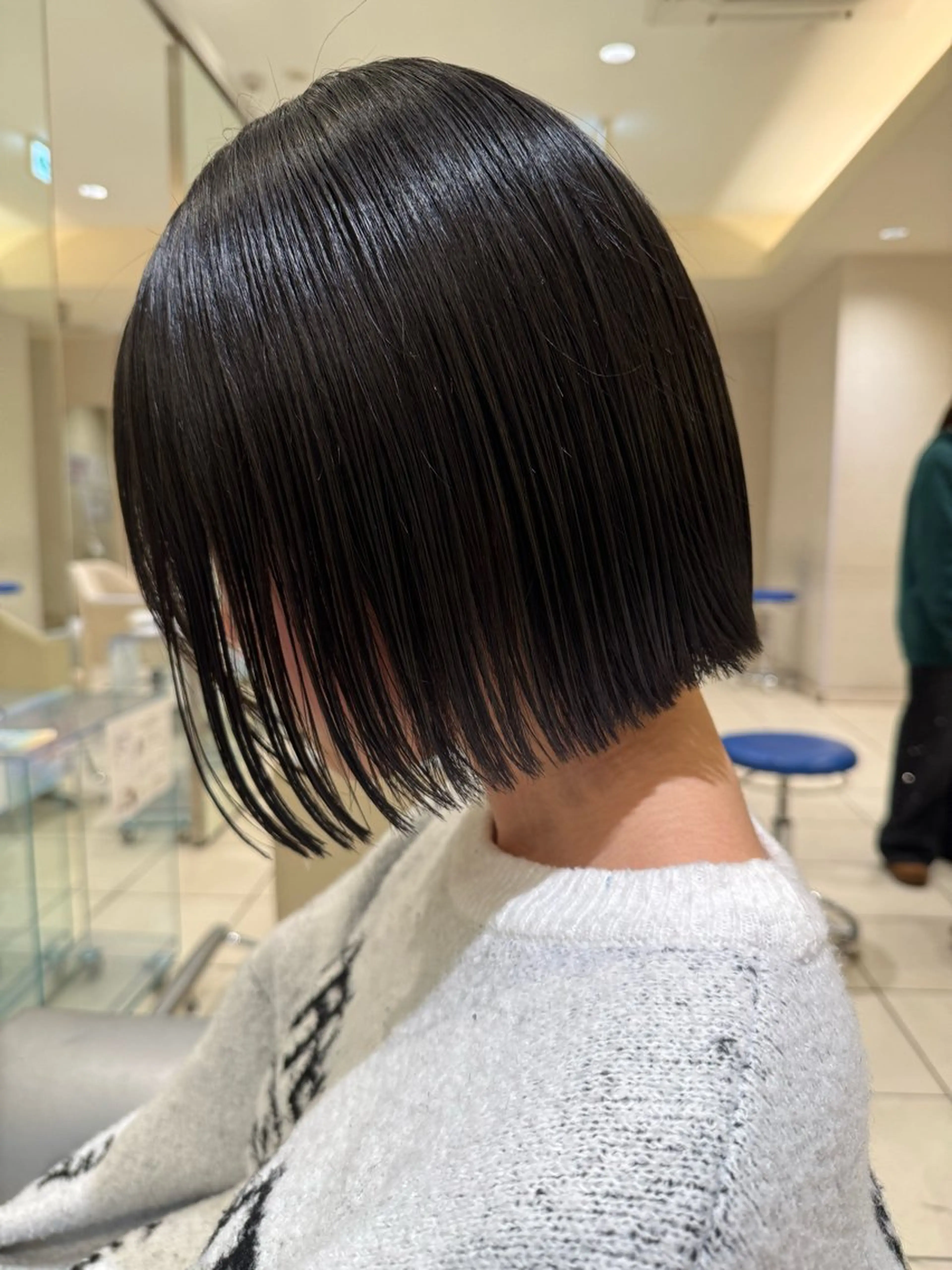 ショート カット ヘアカラー トリートメント 松下仁美 /切りっぱなしボブのヘアスタイル