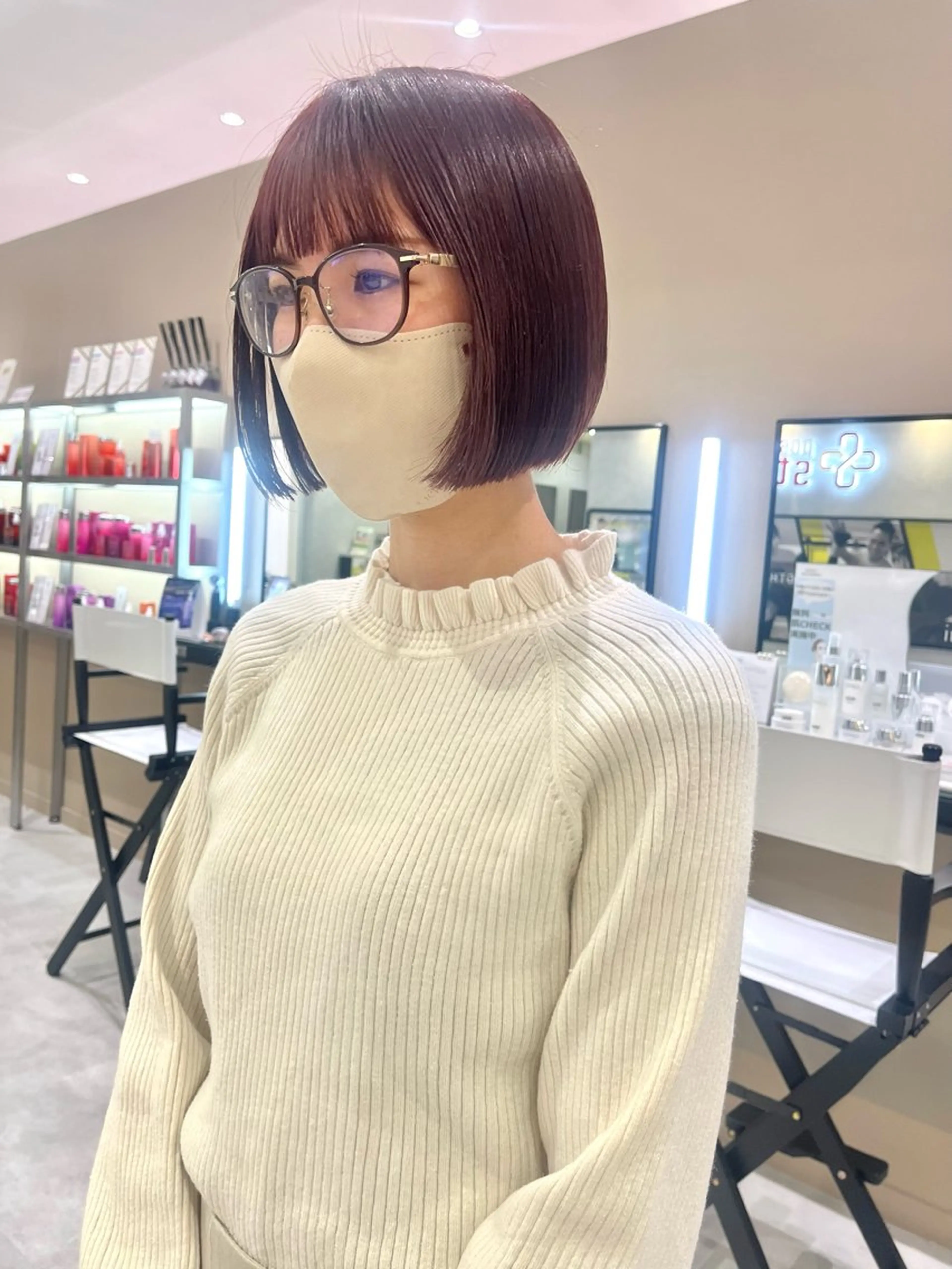 ショート カラー ヘアアレンジ ボブ カット ヘアカラー トリートメント ヘアセット 🌷ボブ/髪質改善 ストレートのヘアスタイル