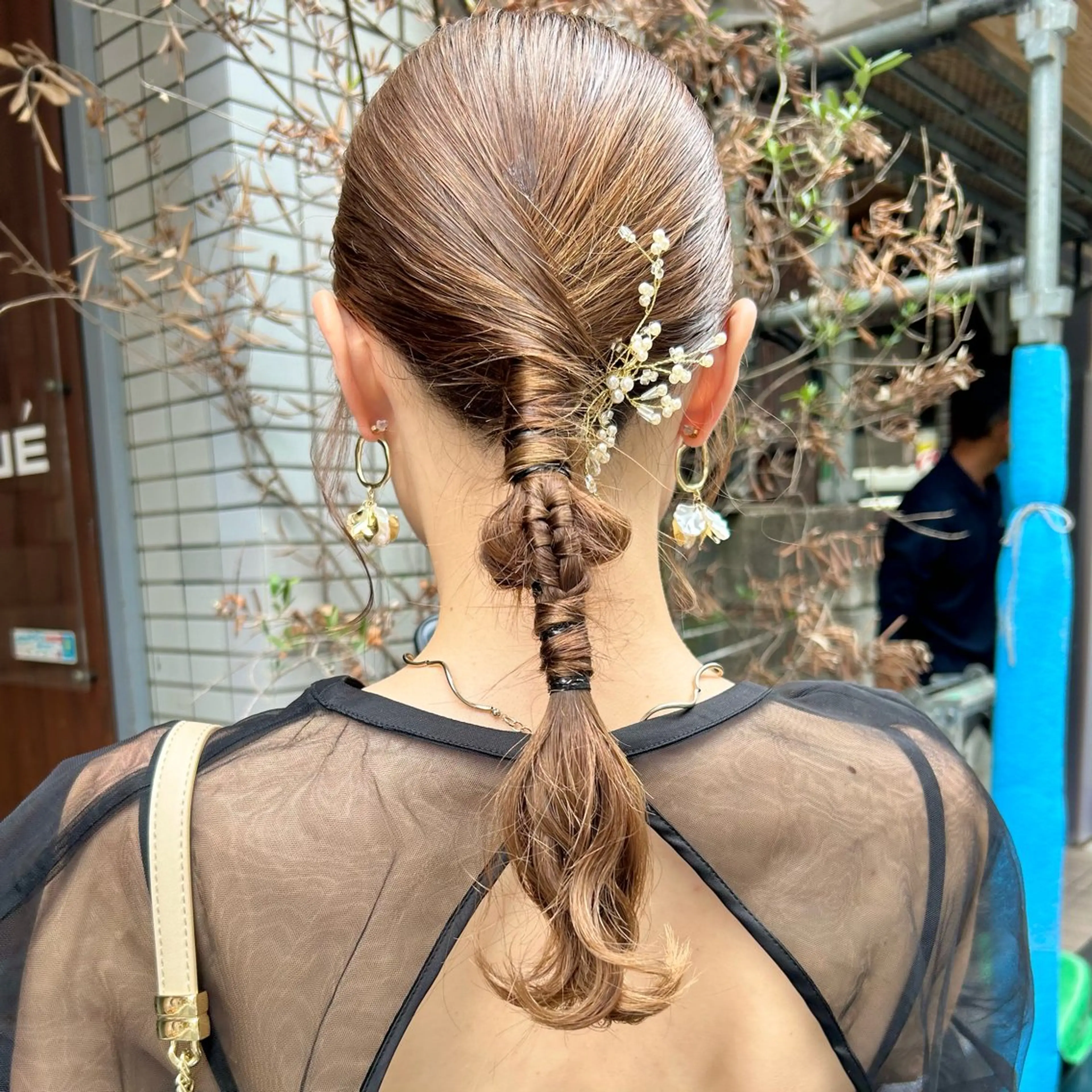 ヘアアレンジ ハイトーン/ブリーチ 似合せカット/パーマのヘアスタイル