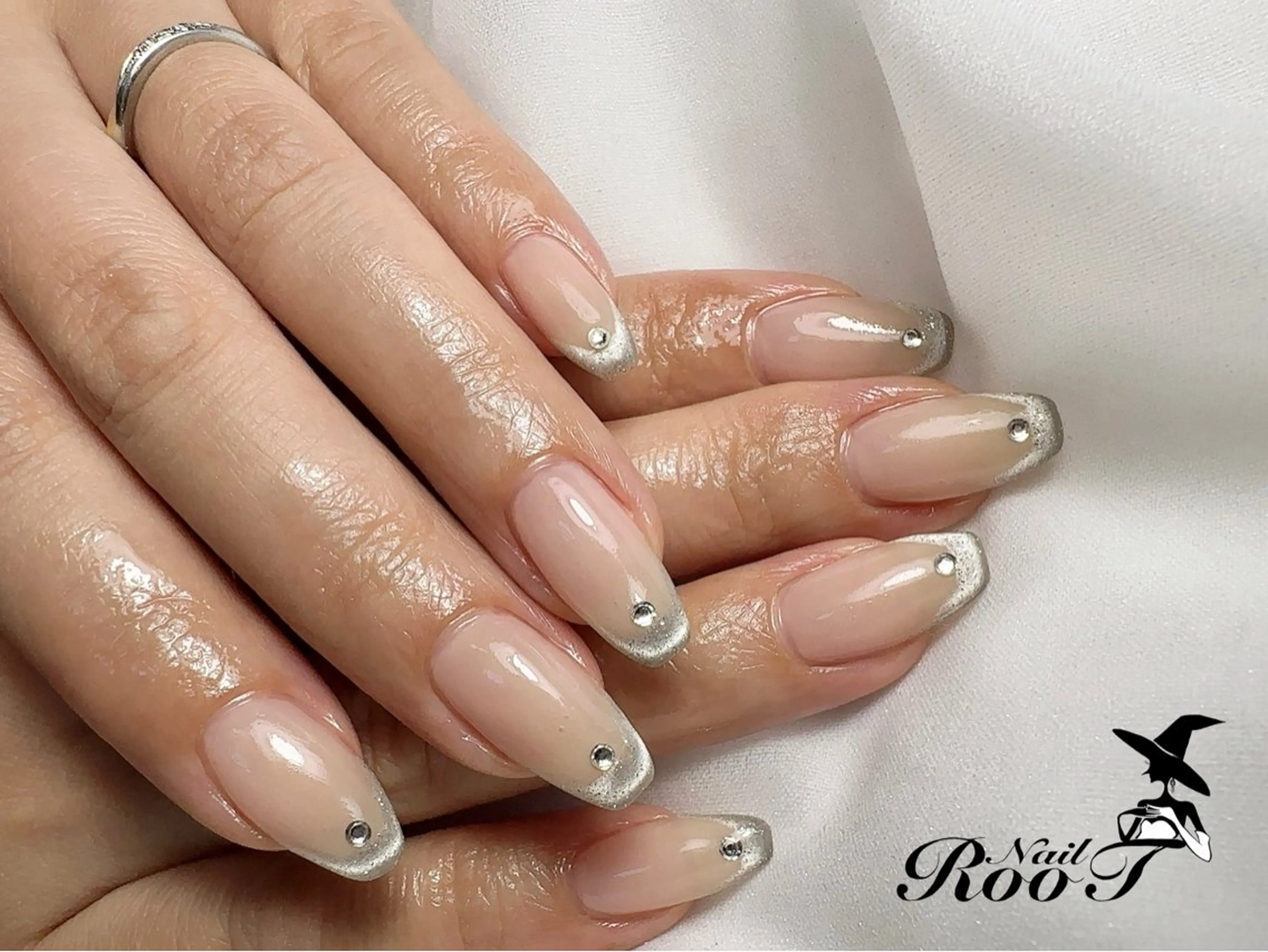 ネイル フレンチネイル ハンドネイル RooT Nailのネイルデザイン