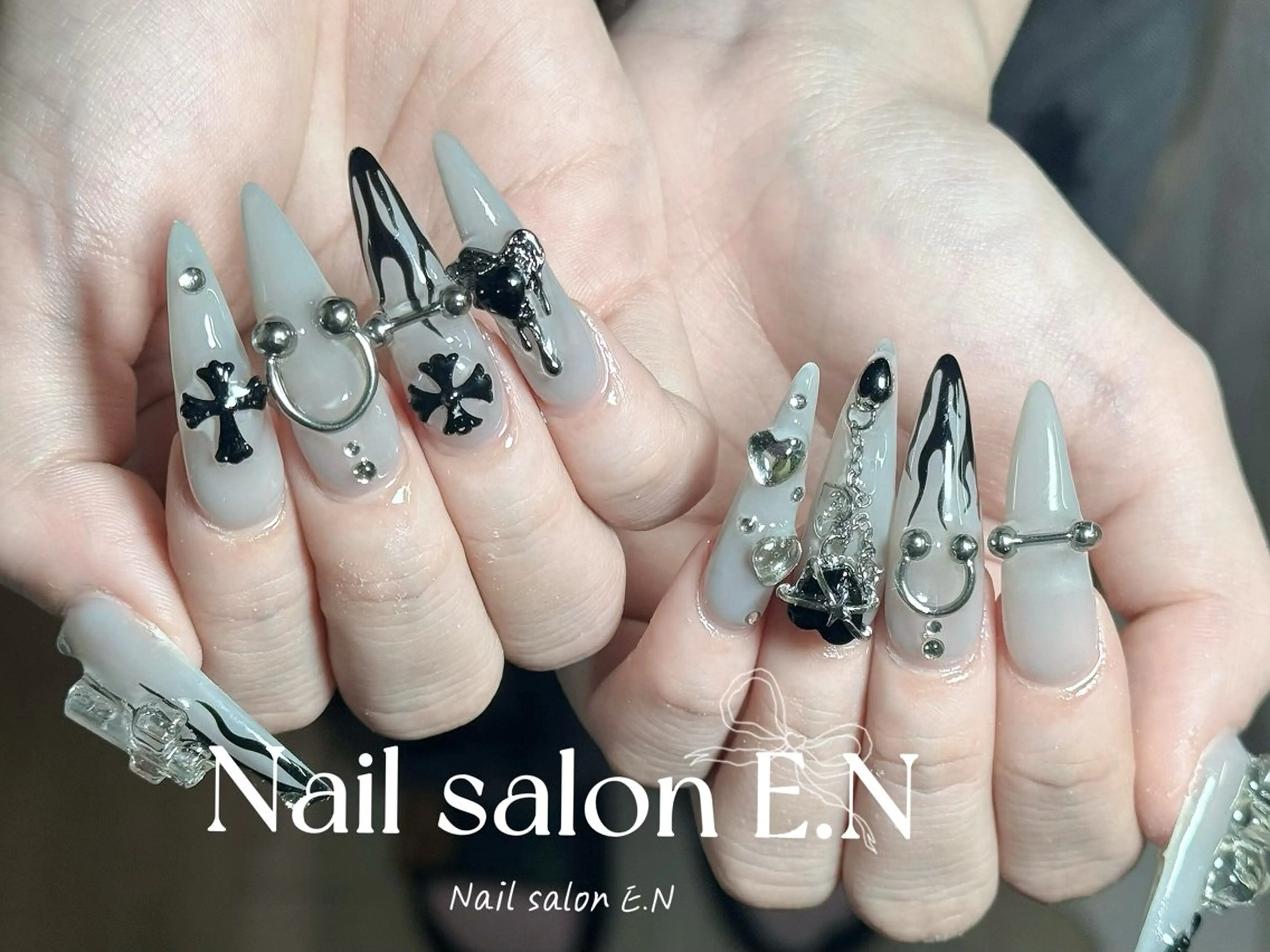 ネイル アートネイル オーロラネイル ブラウン クリアネイル フレンチネイル ハンドネイル E.N🦋 長さ出し/持ち込みのネイルデザイン