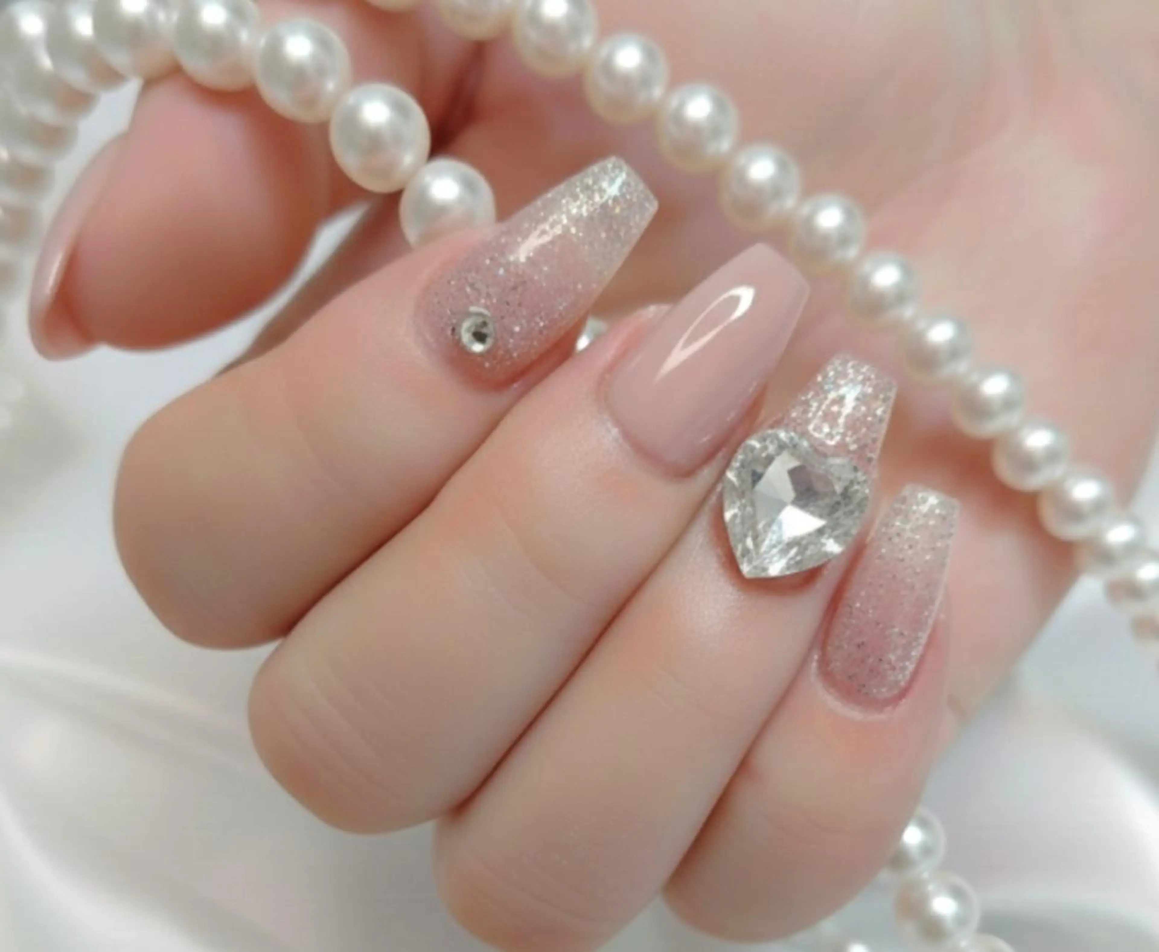 ネイル ハンドネイル Miku. Nのネイルデザイン