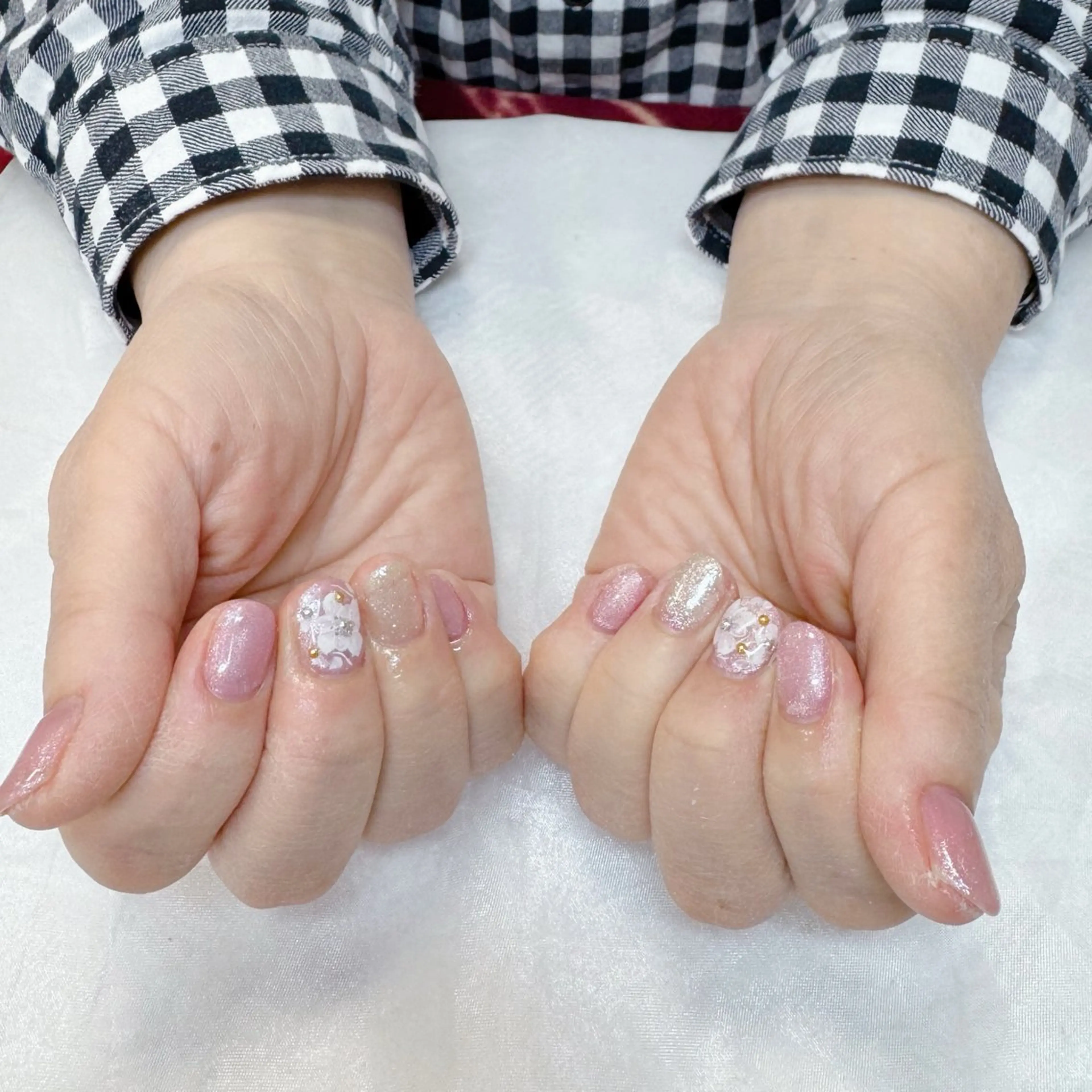 ネイル フラワーネイル マグネットネイル ピンク maruyasu. yのネイルデザイン