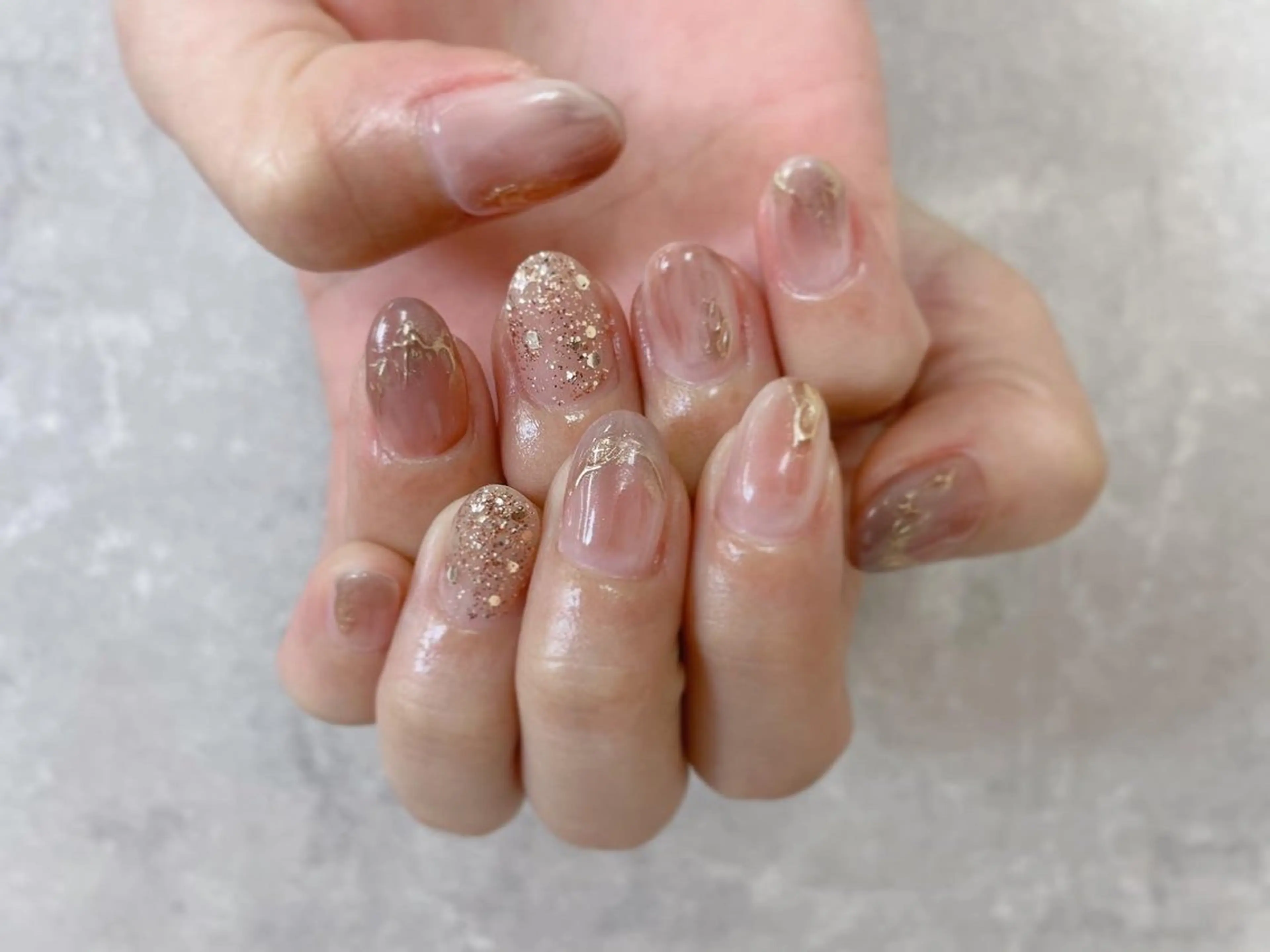 ネイル ブラウン ラメ(グリッター) ミラーネイル ニュアンスネイル ハンドネイル foglia❁﻿. ⌇﻿imamuraのネイルデザイン