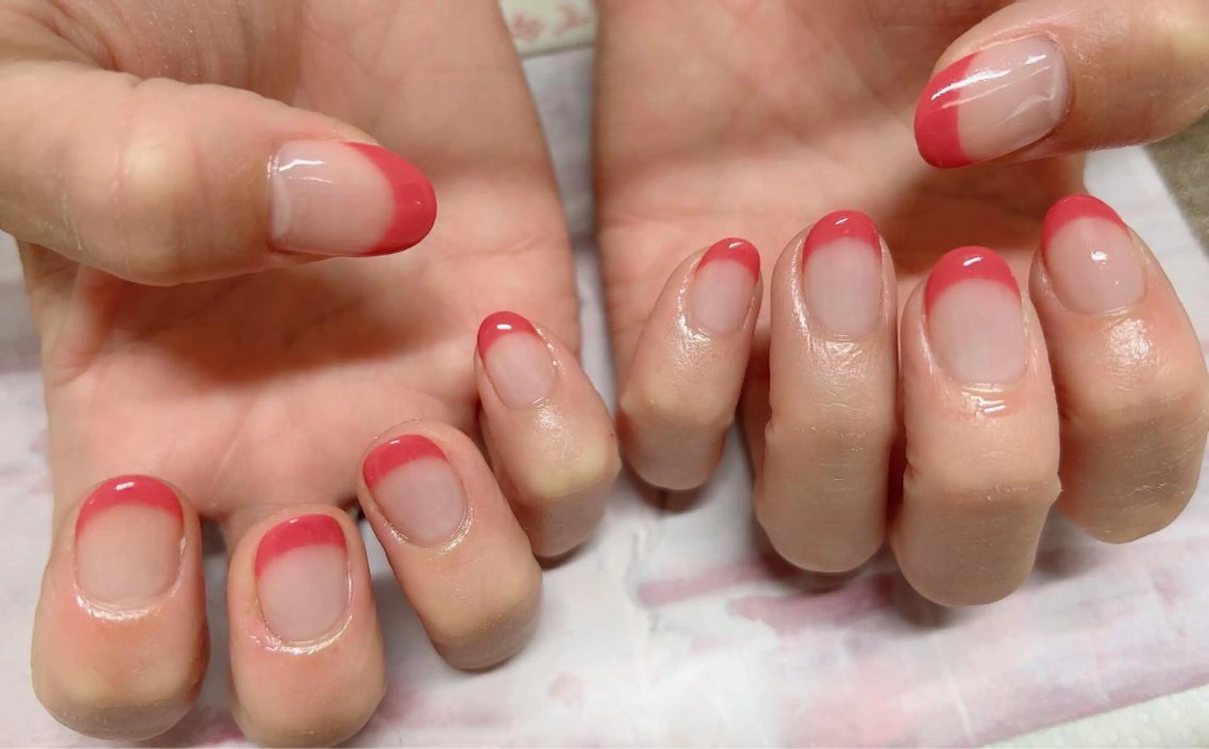 ネイル フレンチネイル mogunail &blowのネイルデザイン