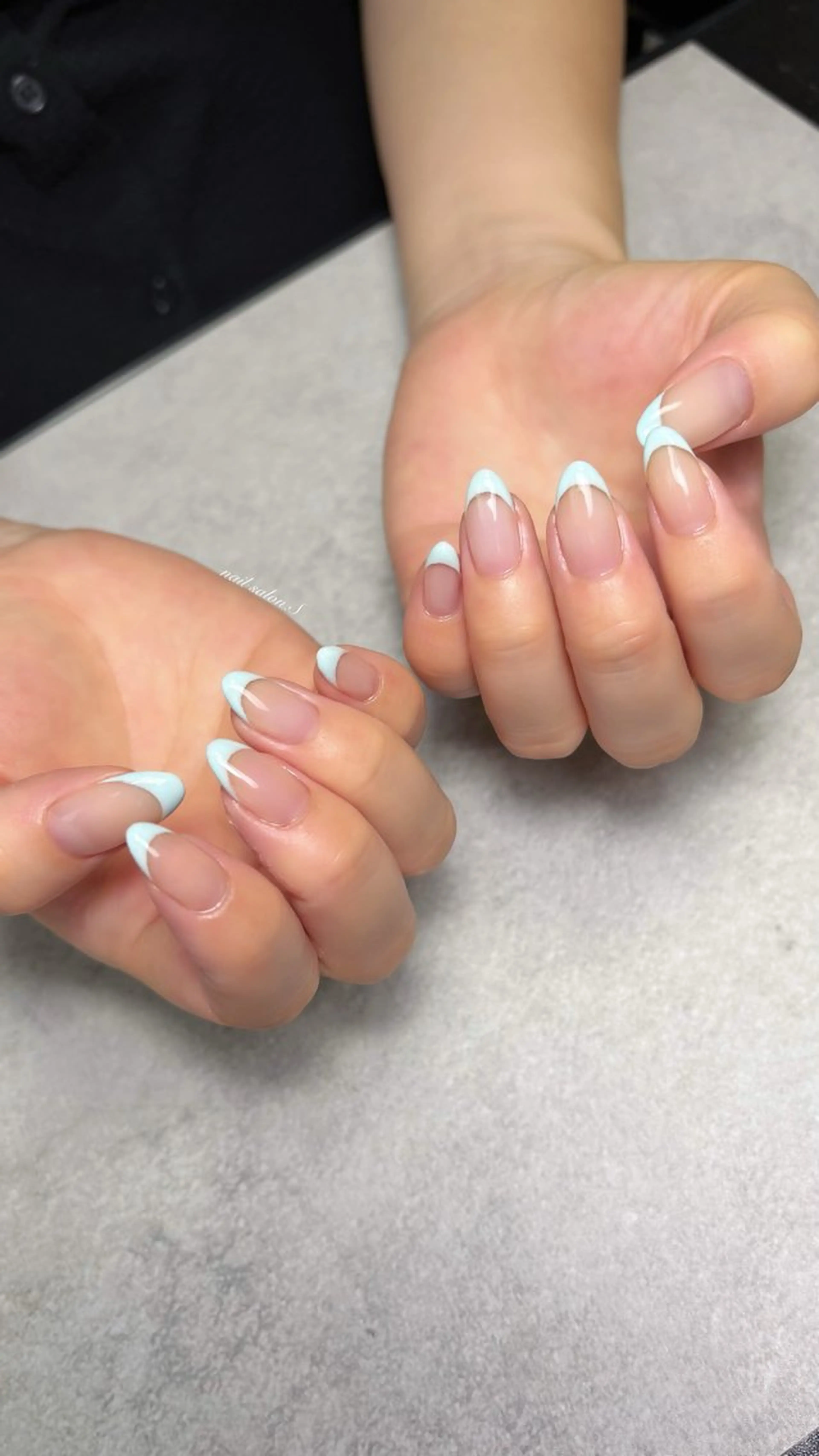 ネイル ブルー フレンチネイル ジェルネイル 持ち込み スカルプネイル ハンドネイル 関山 志乃のネイルデザイン