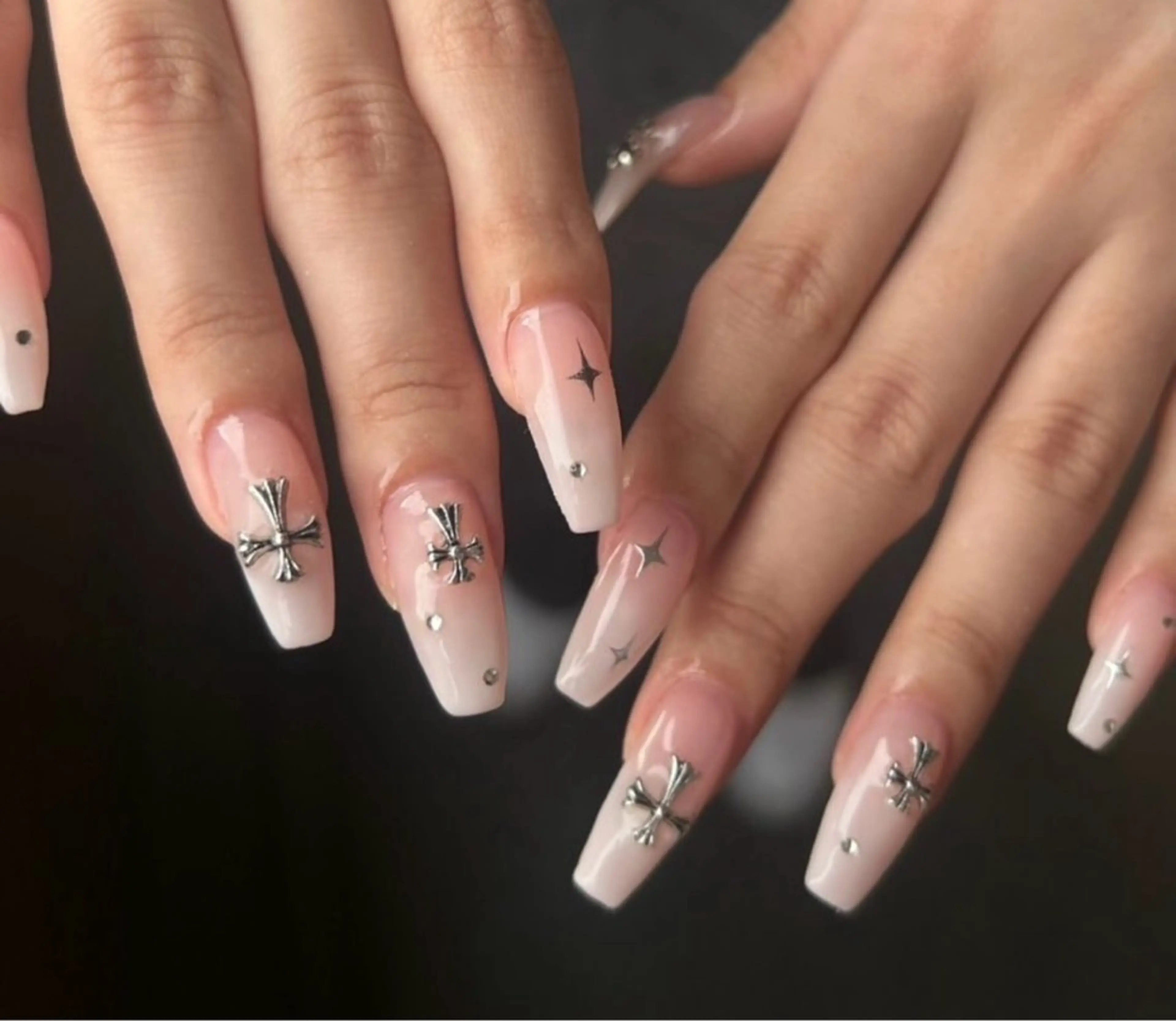 ネイル 韓国ネイル 持ち込み ニュアンスネイル ネイルチップ ハンドネイル TABI ANA.CHUOのネイルデザイン