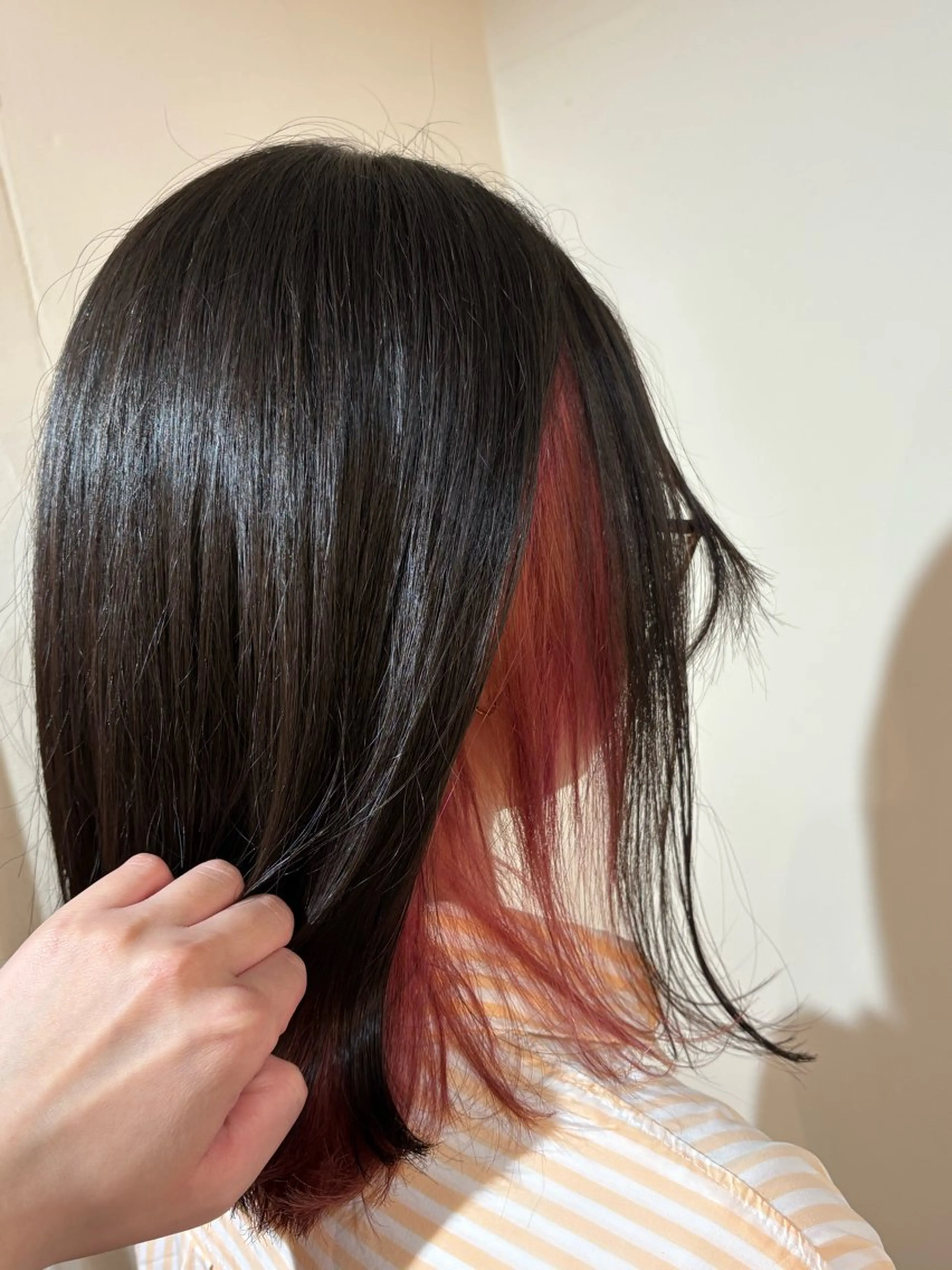 ミディアム COLO✨️ 白川綺香のヘアスタイル