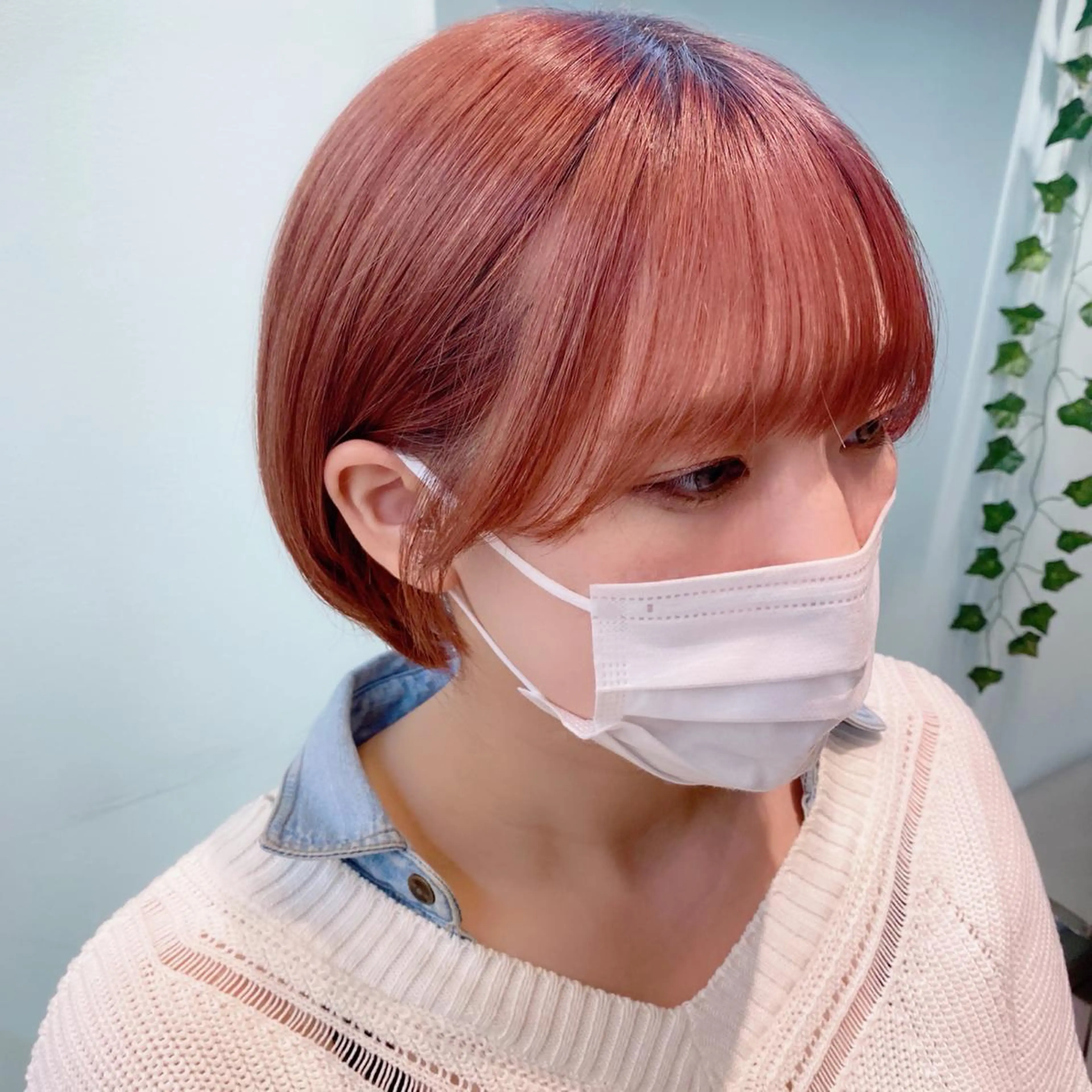 ショート カラー カット ヘアカラー トリートメント 岡野 静華のヘアスタイル