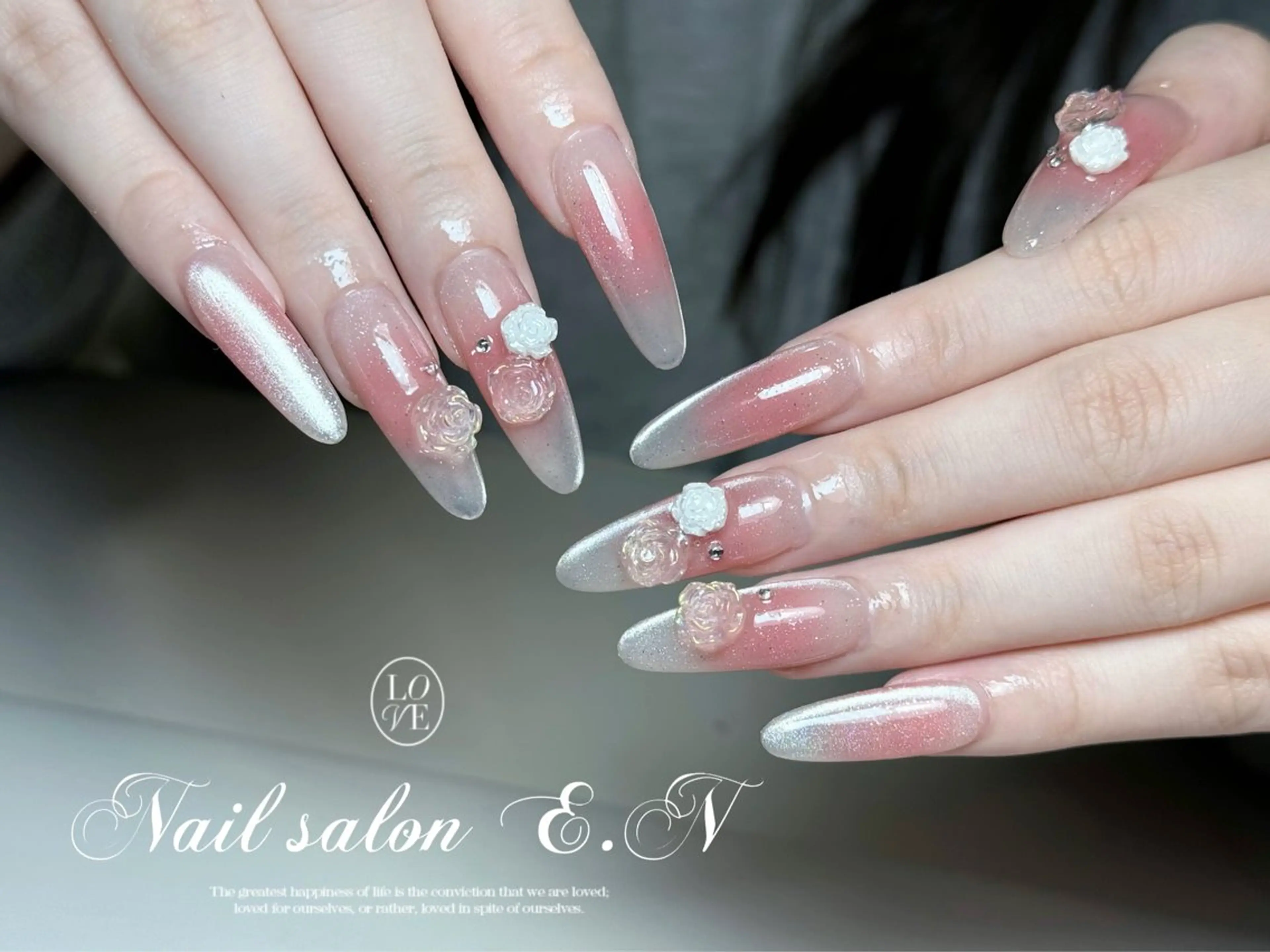 ネイル アートネイル オーロラネイル ガーリー キラキラネイル 韓国ネイル ハンドネイル E.N🦋 長さ出し/持ち込みのネイルデザイン