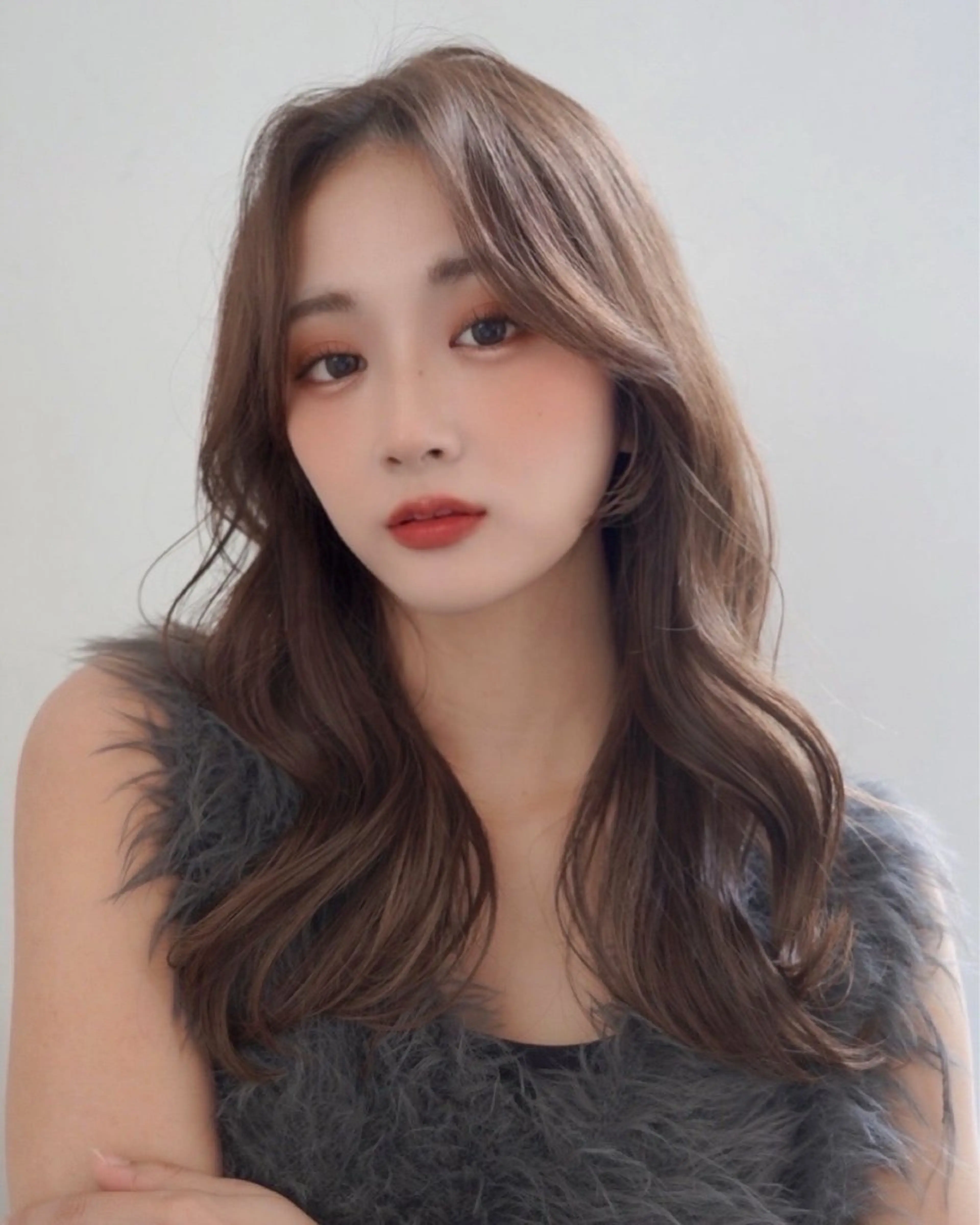 セミロング カラー ベージュカラー 丸山 心 / 艶カラーのヘアスタイル