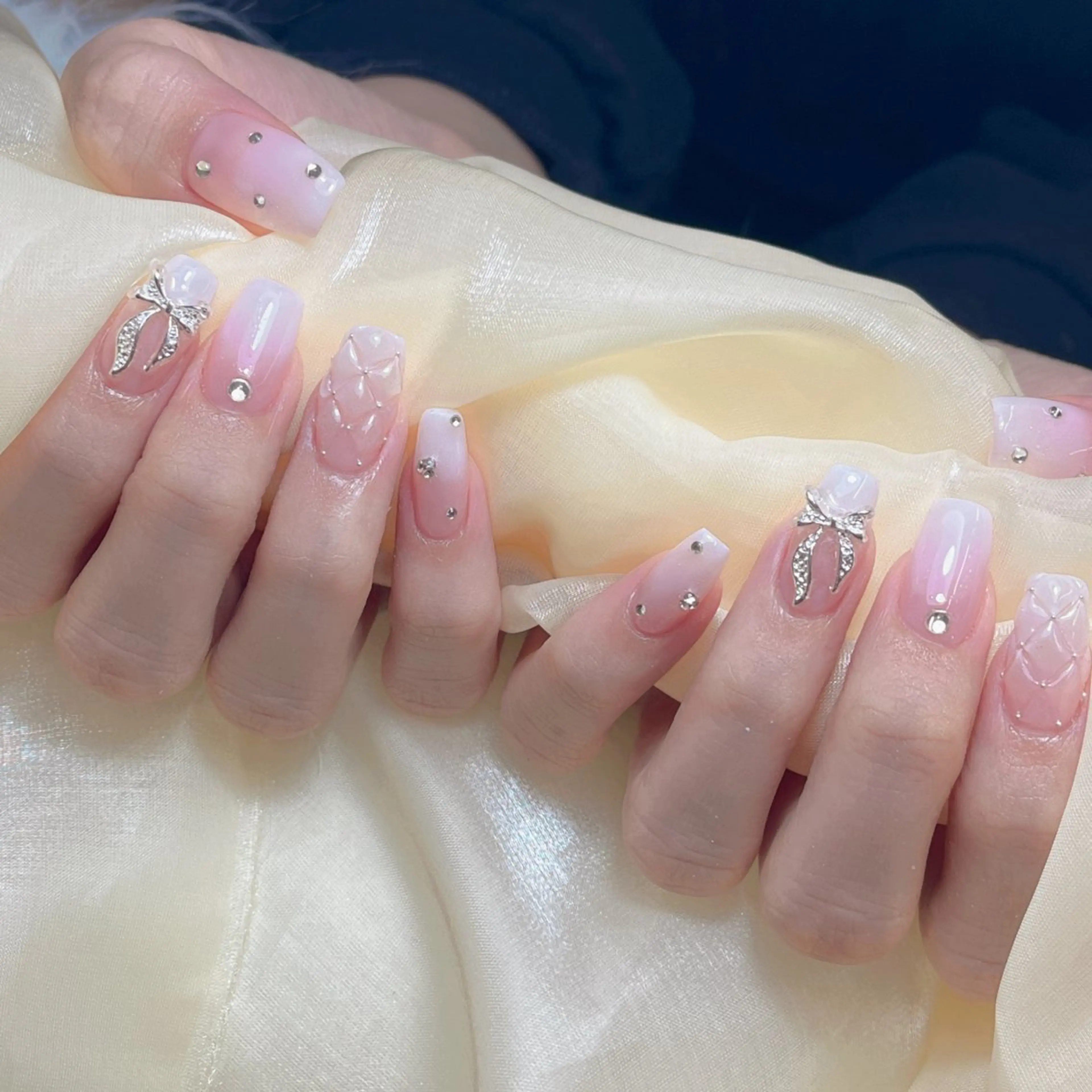 ネイル Glow Nail スカルプ専門店のネイルデザイン