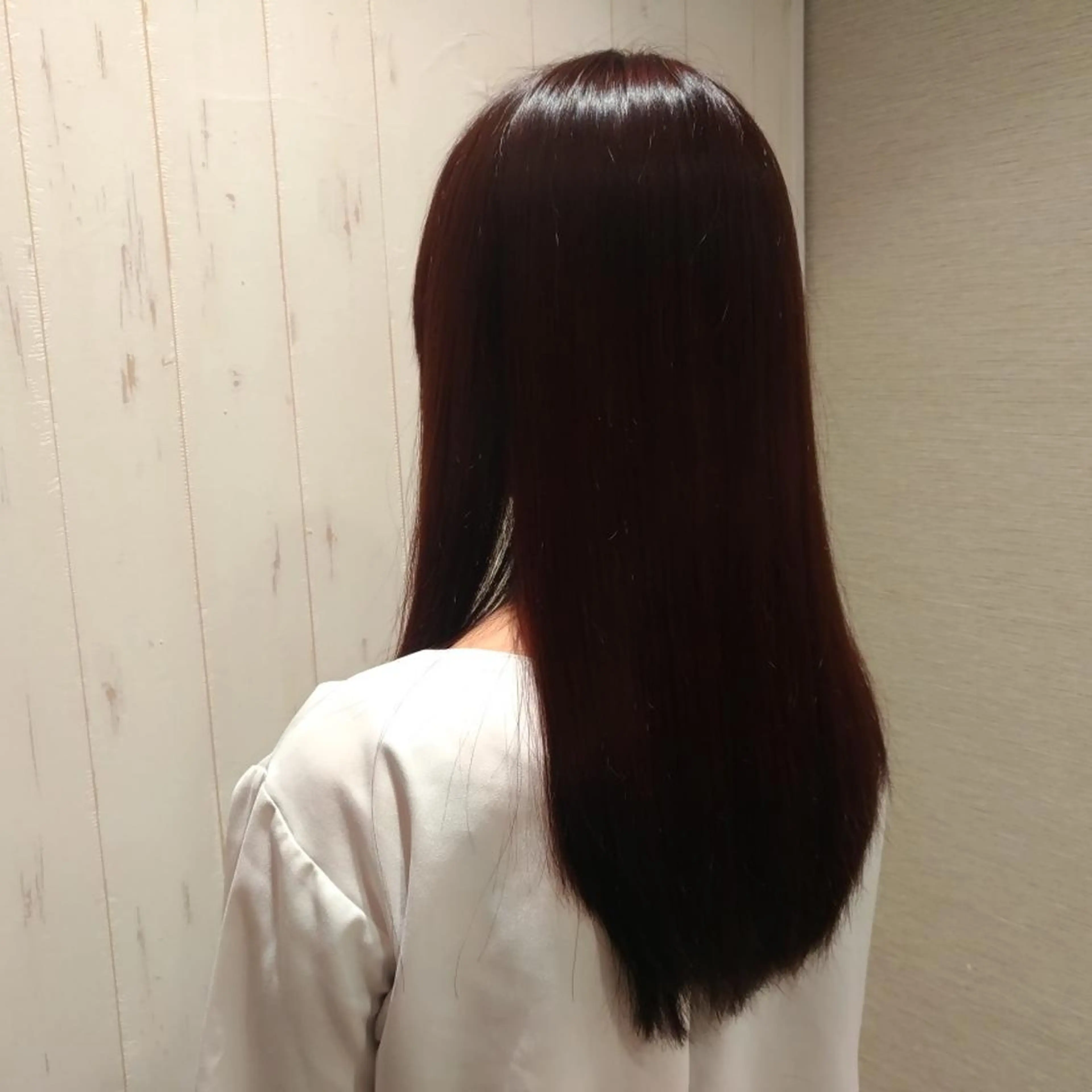 ロング ピンクブラウン INVASION所属・結城 アンナのヘアスタイル