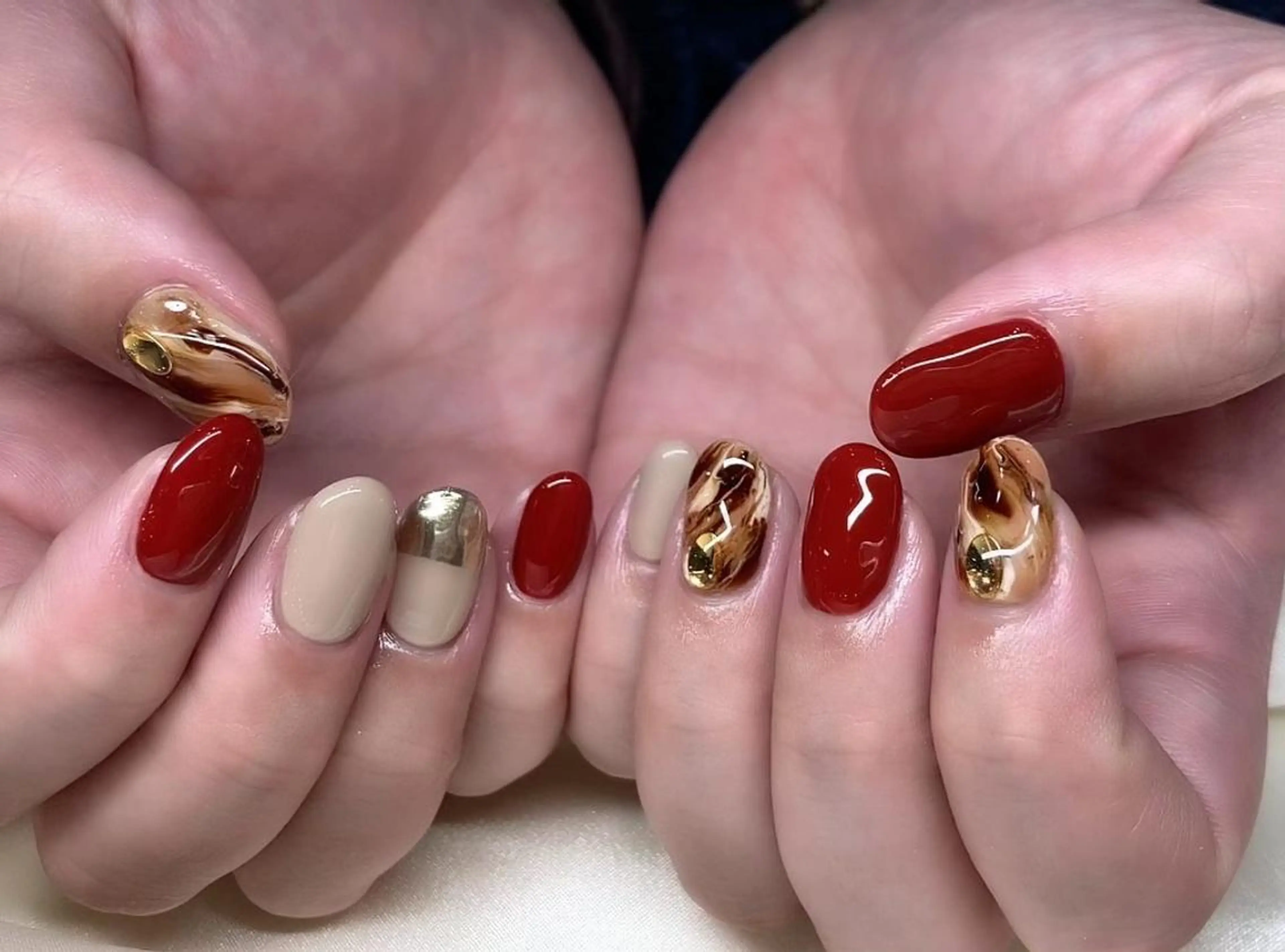 ネイル マツエク・マツパ アイブロウ 眉カラー 成人式 韓国風マツエク パリジェンヌラッシュリフト まつげパーマ ハンドネイル Nail&eye Belire 新宿のネイルデザイン