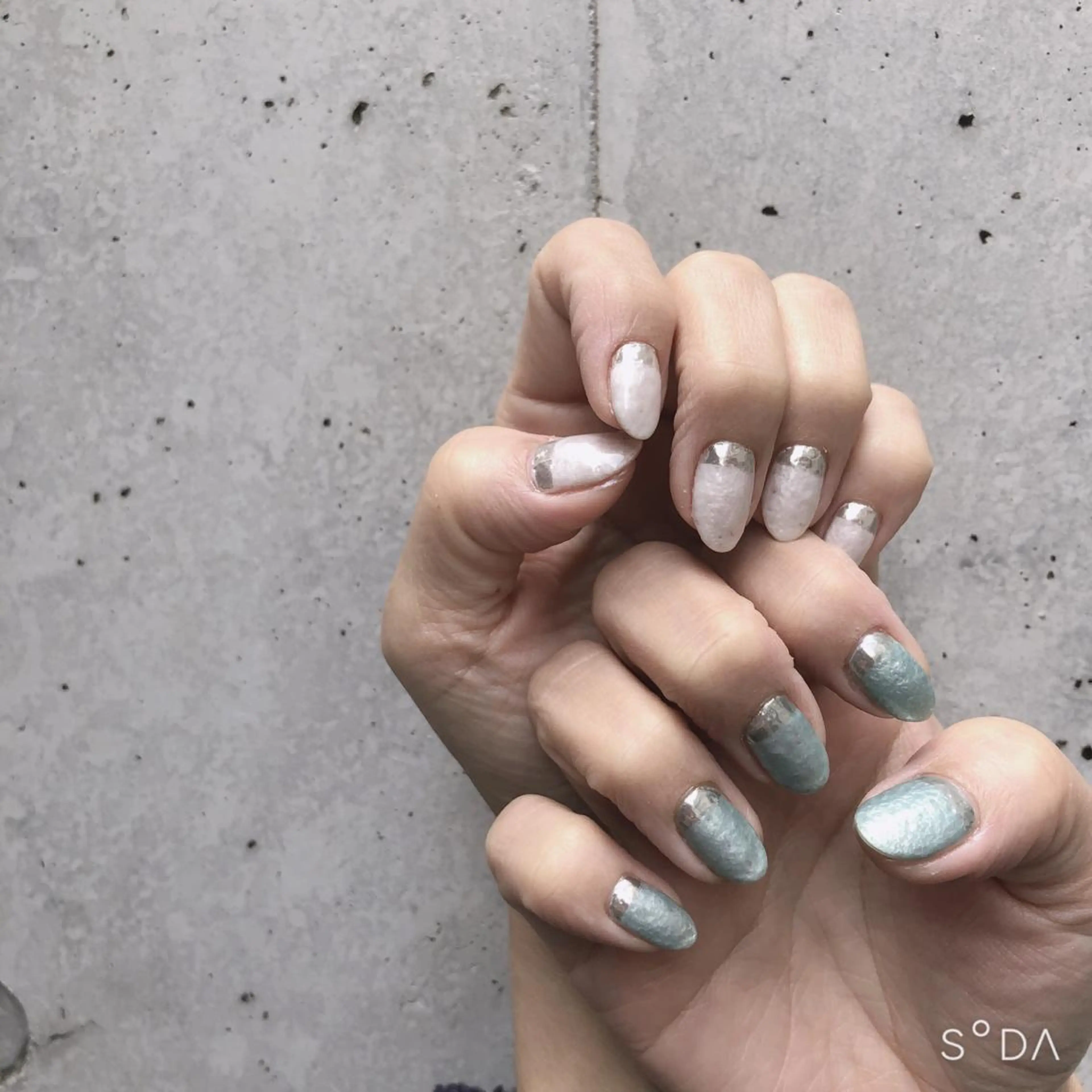 ネイル アートネイル ジェルネイル ミラーネイル ニュアンスネイル 冬ネイル You kyehwaのネイルデザイン