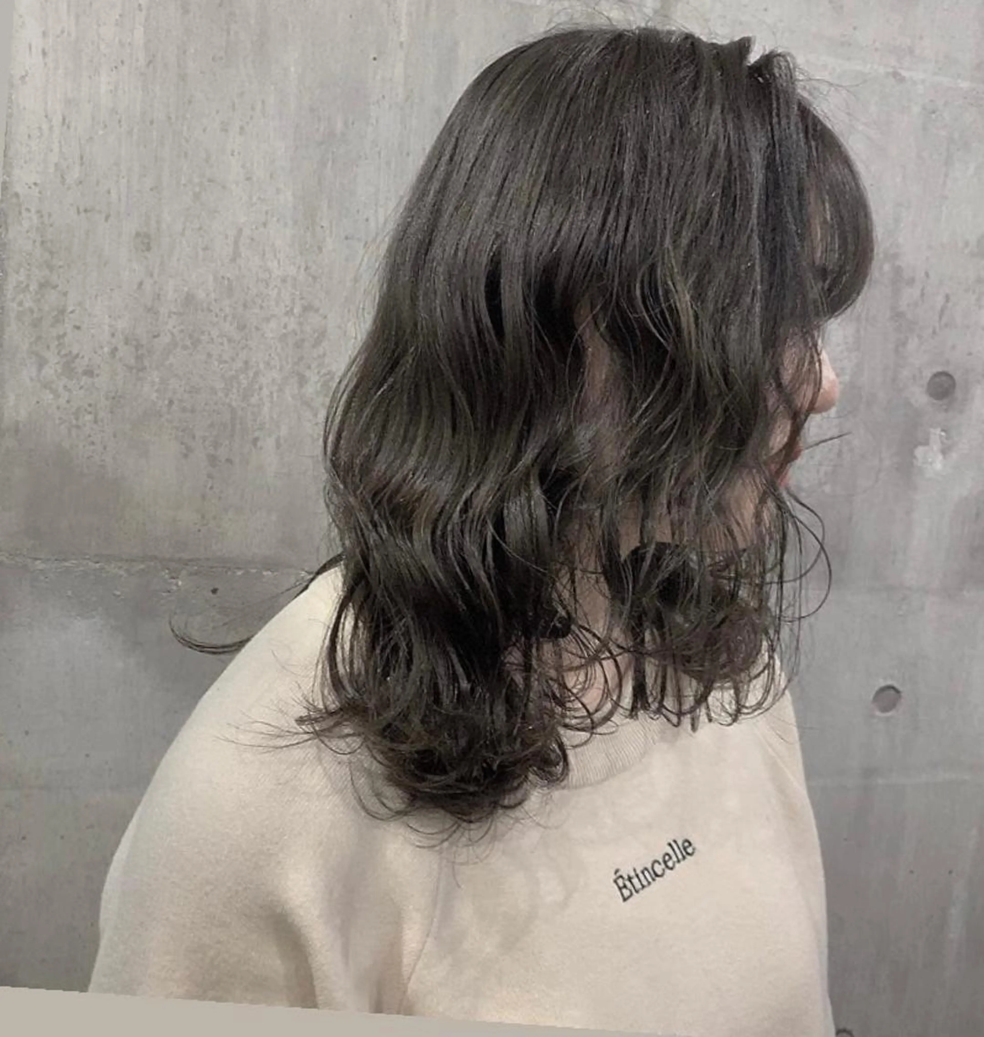 セミロング カラー KANA 駐車場ありお子様歓迎のマツエク・マツパデザイン