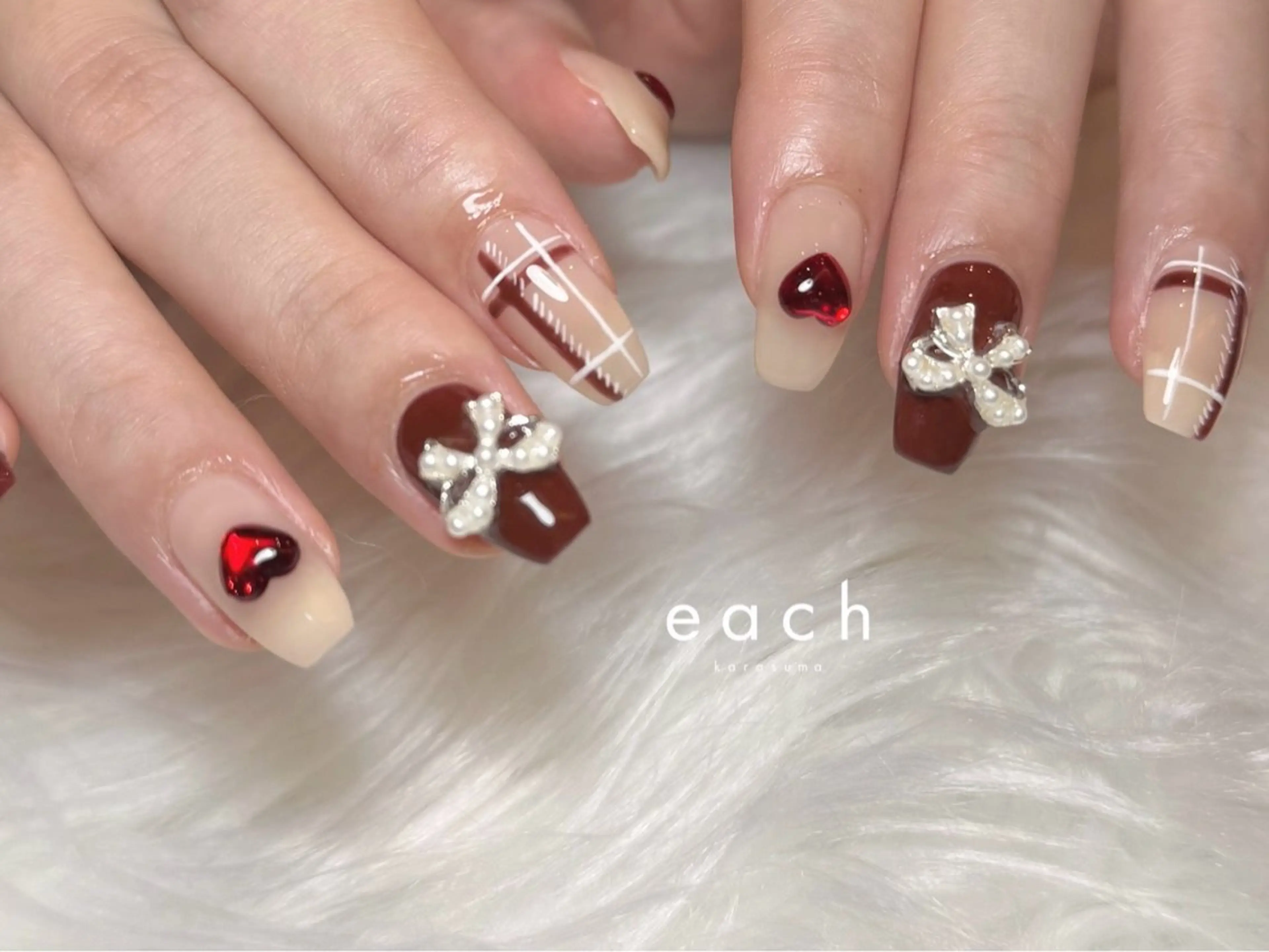 ネイル ハンドネイル each所属・𝐞𝐚𝐜𝐡 nanami🩰のネイルデザイン