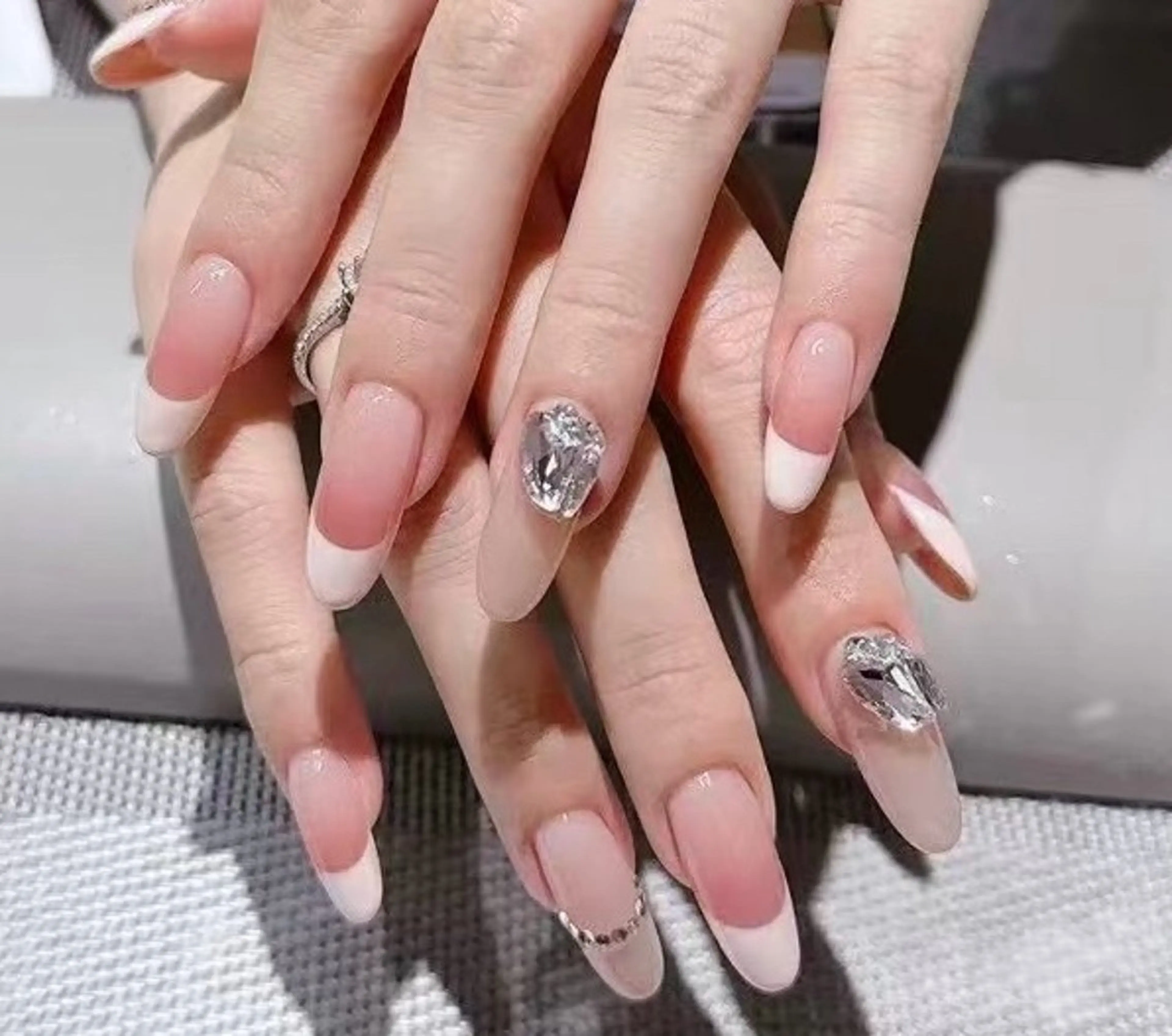ネイル 里奈 Nailのネイルデザイン