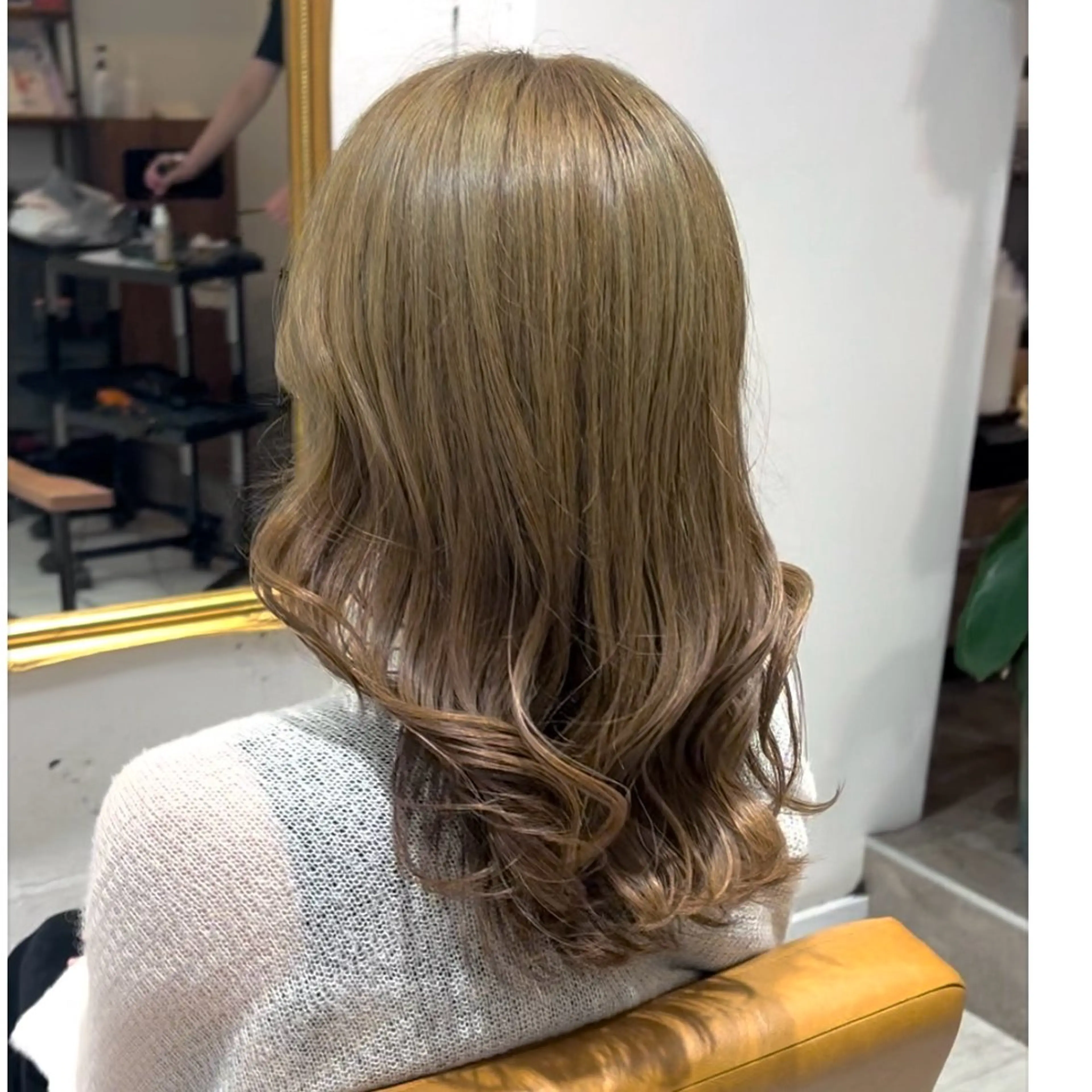 ミディアム re  view MIRUのヘアスタイル