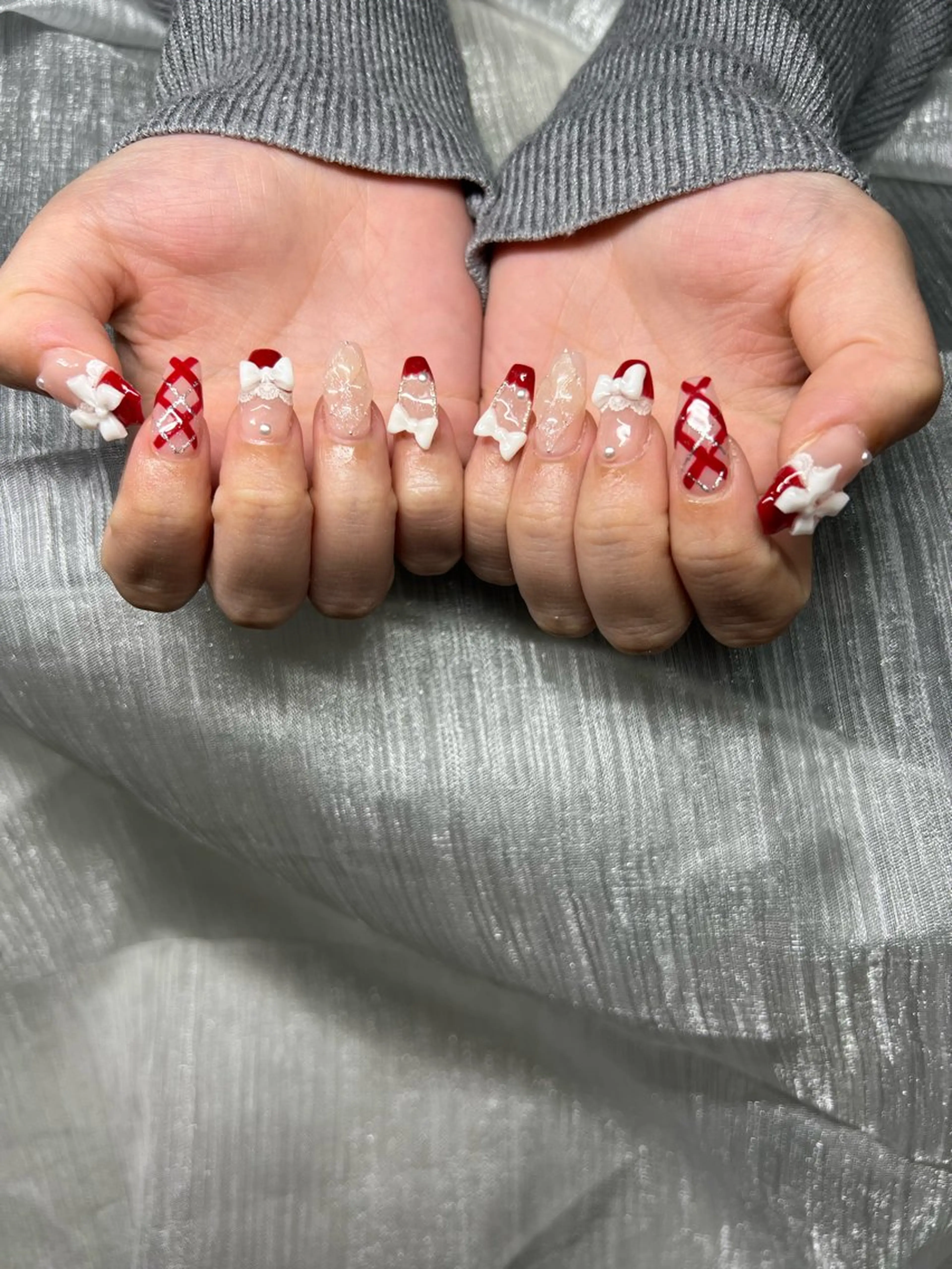 ネイル オーロラネイル チークネイル 長さ出し フットネイル フレンチネイル ハンドネイル Lee Nailsのネイルデザイン