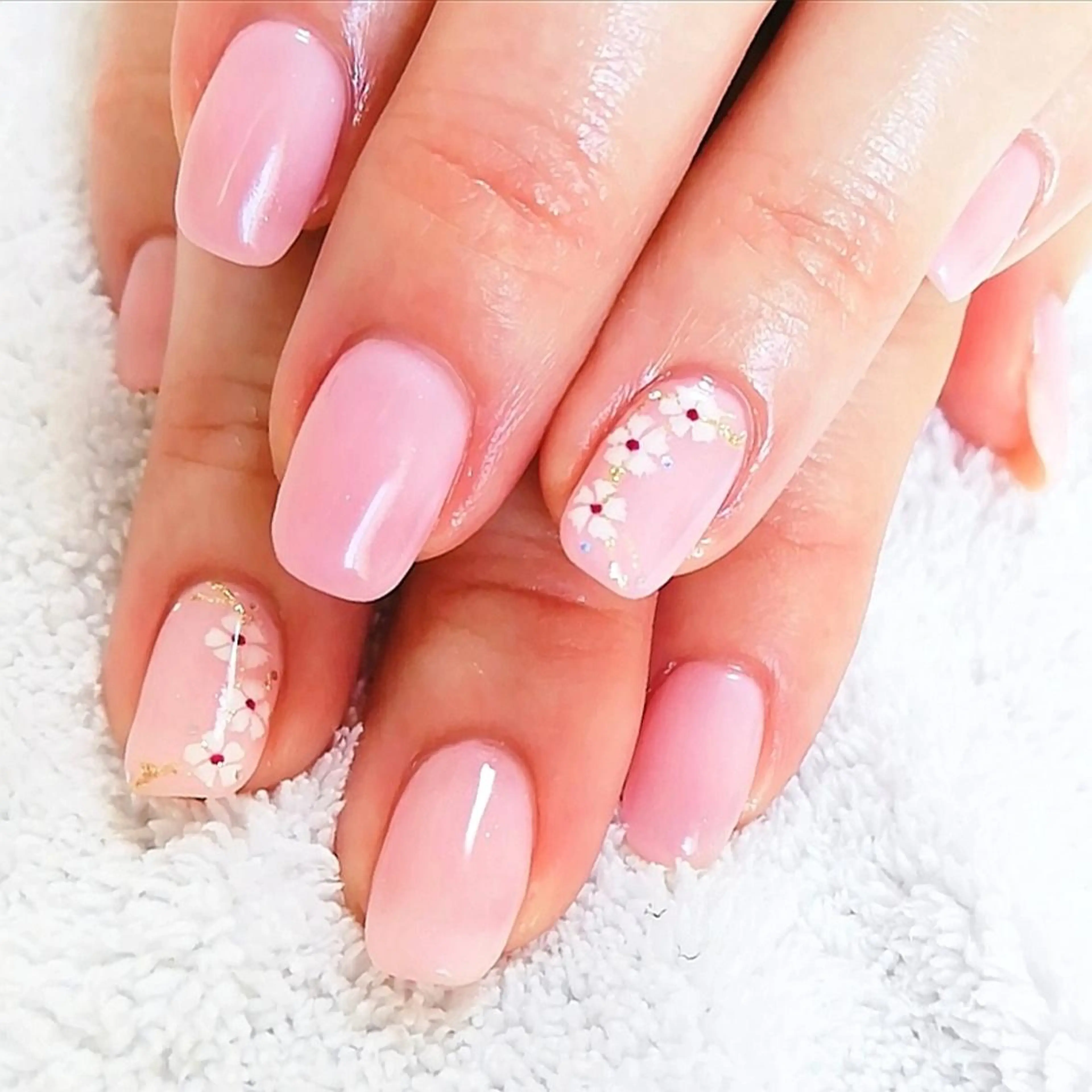 ネイル 柴崎 美幸のネイルデザイン