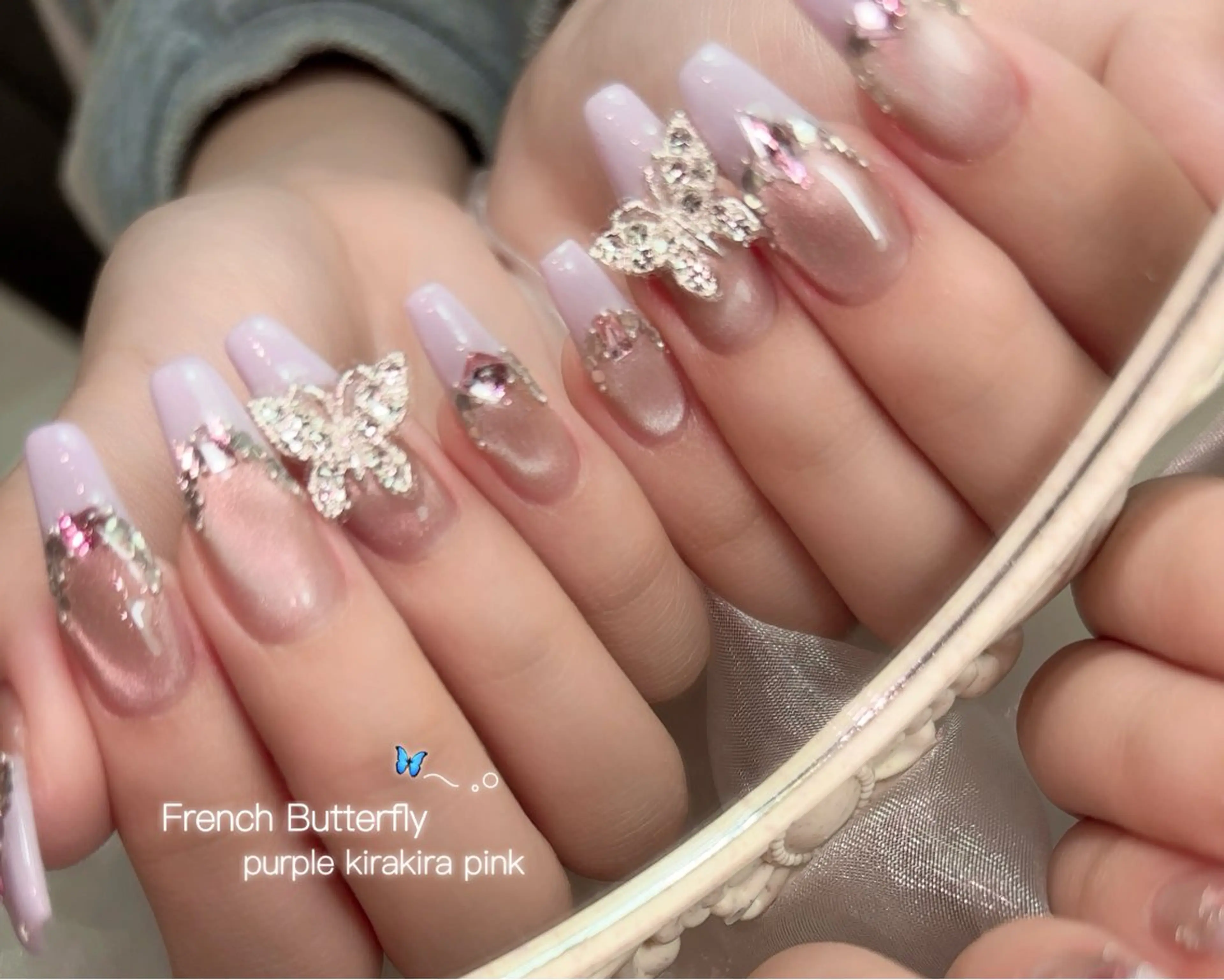 ネイル フレンチネイル ハンドネイル Arowa 伊田のネイルデザイン