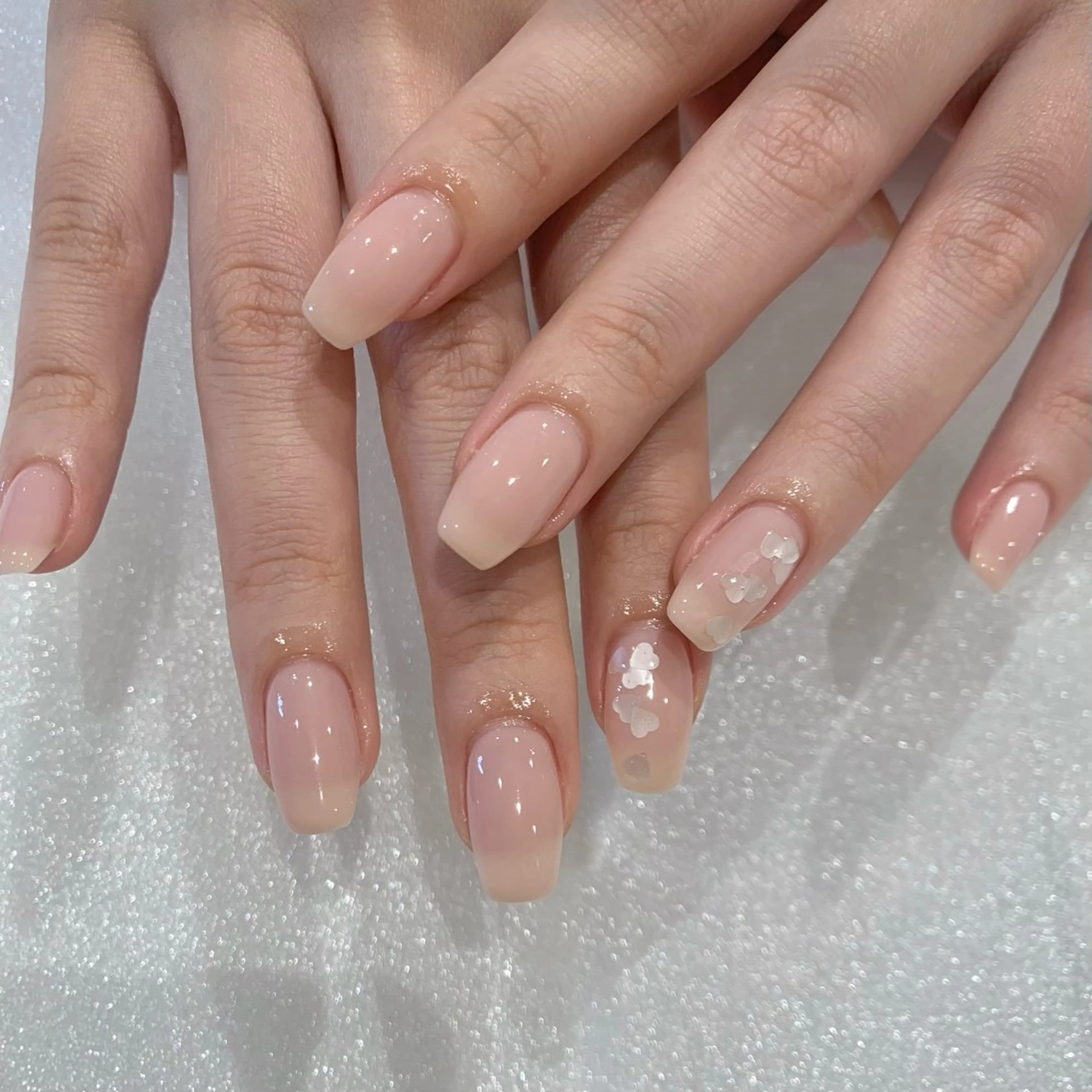 ネイル ハート ハンドネイル nailist🍒 ヤマザキのネイルデザイン