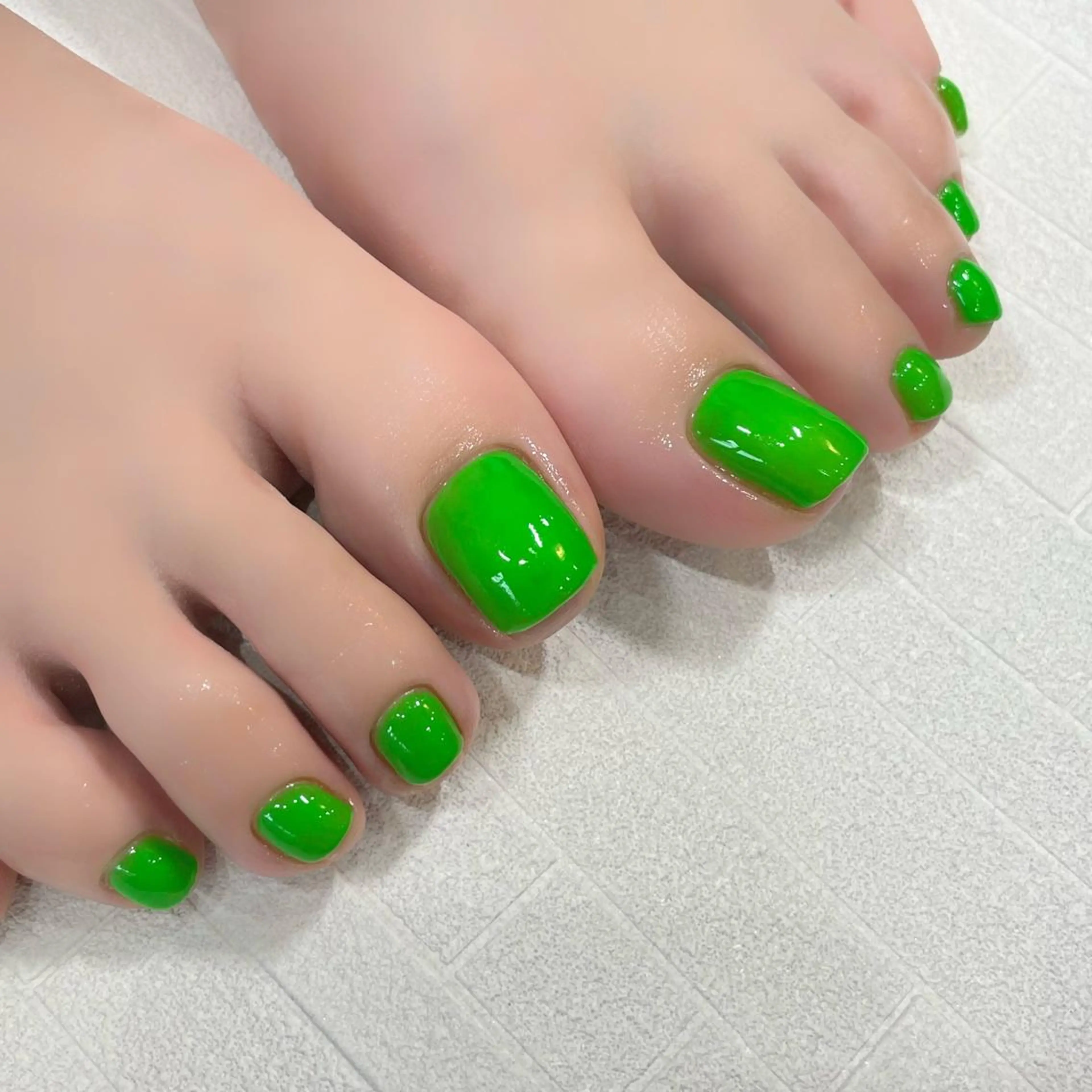 ネイル フットネイル ワンカラーネイル ハンドネイル SHIORI Dig.nailのネイルデザイン